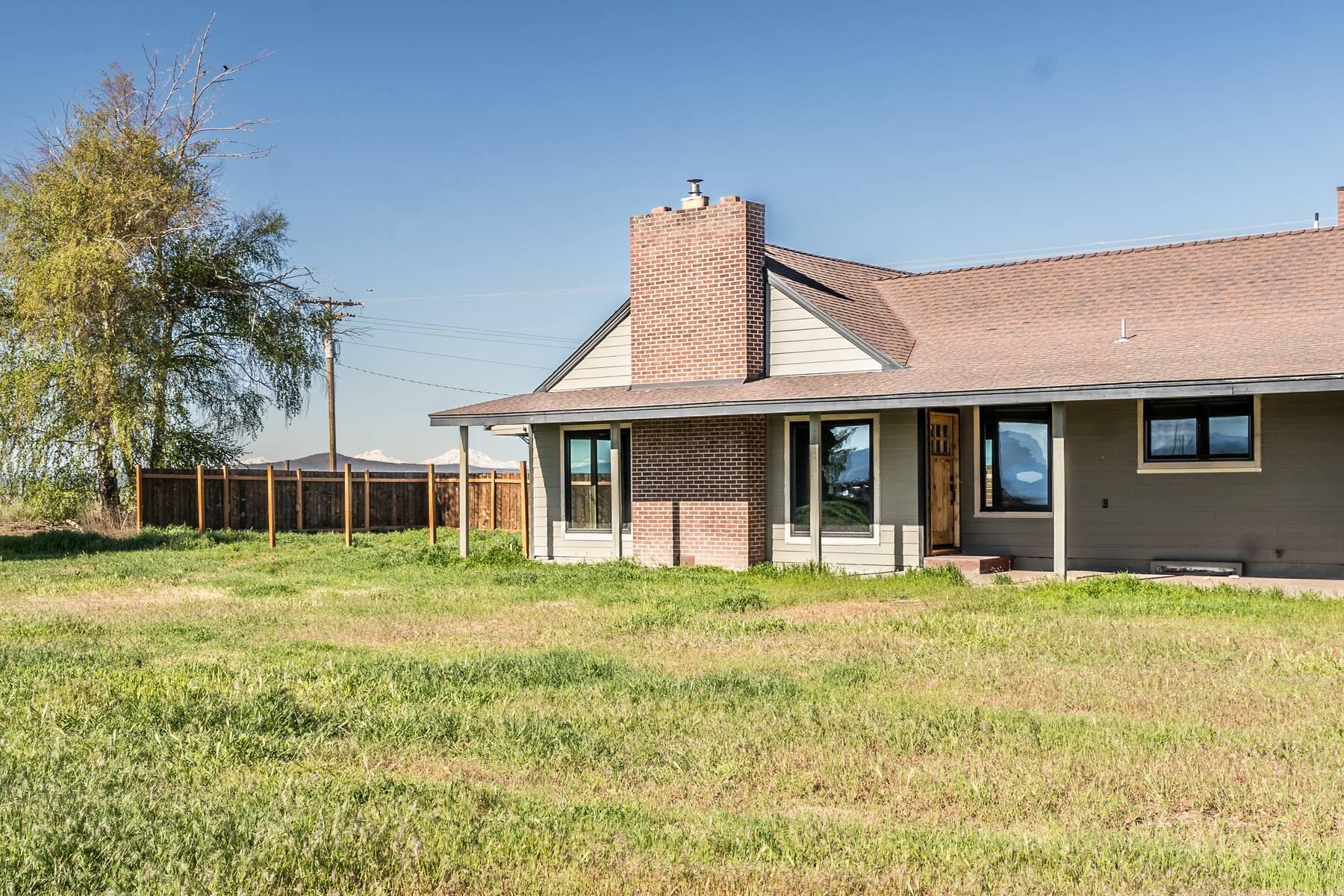 1181 NW Elm Lane