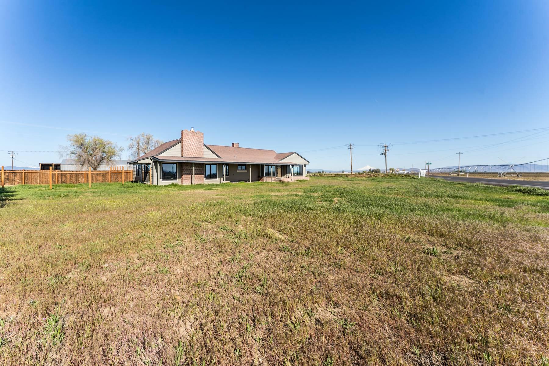 1181 NW Elm Lane