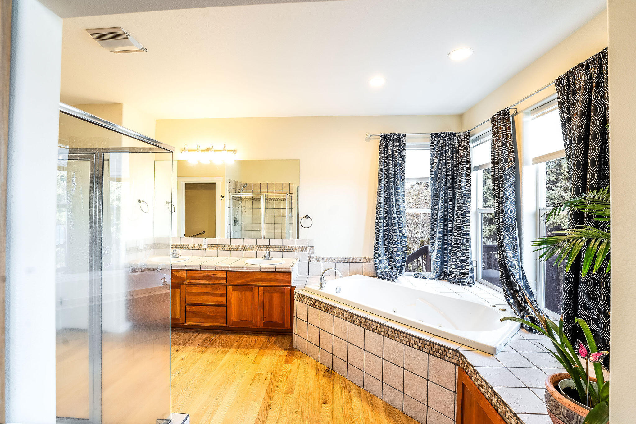 3508 SW 35th Place