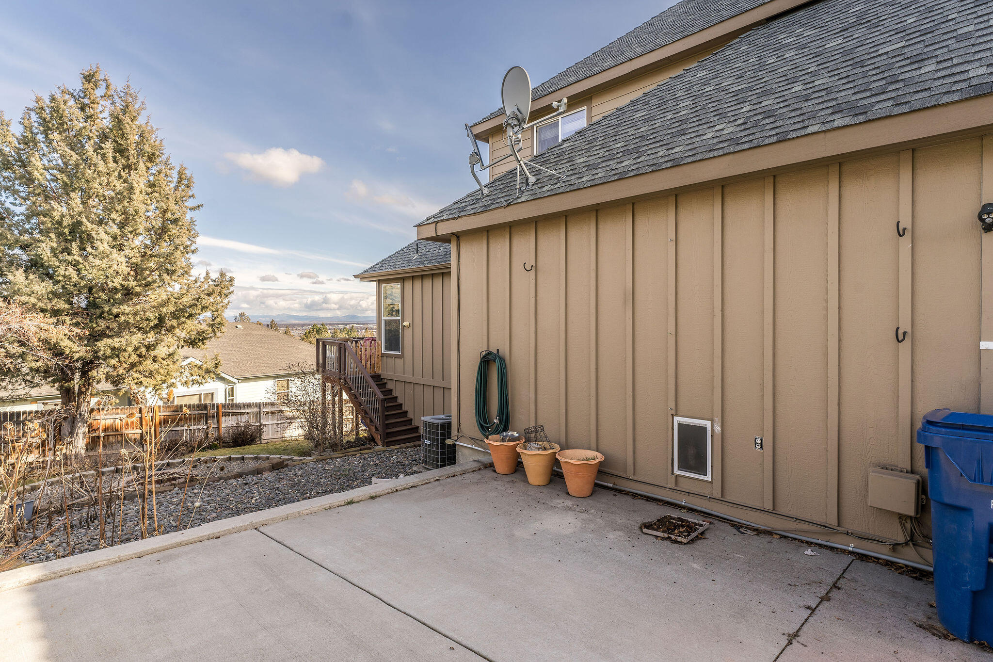 3508 SW 35th Place