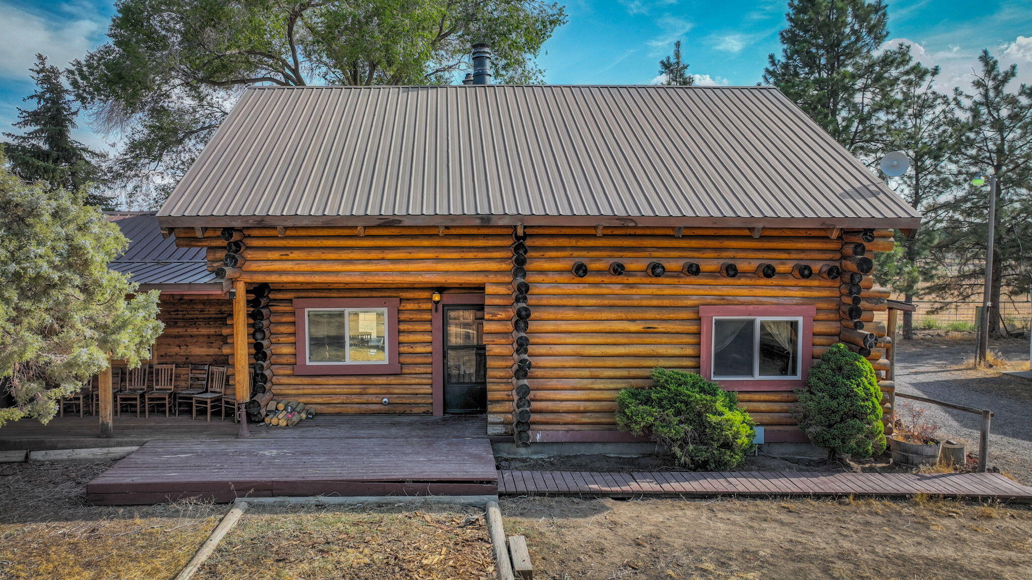 15857 Twin Lakes Road