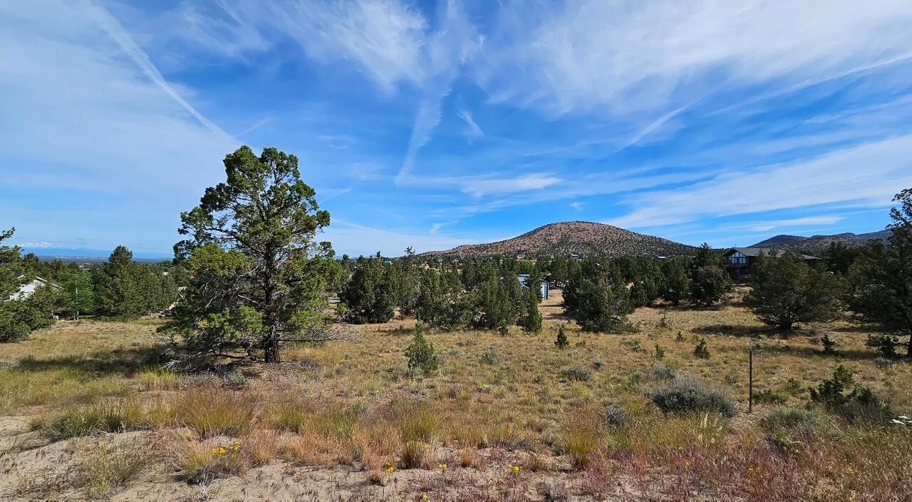 0 SW Antelope Drive Unit: Lot 15