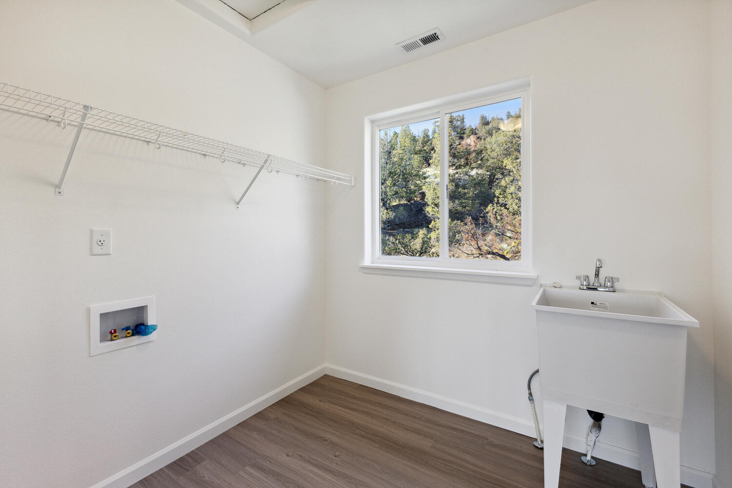 9889 SE Pavati Drive