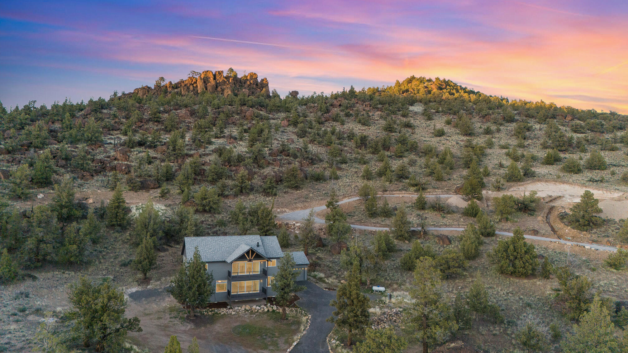 9889 SE Pavati Drive