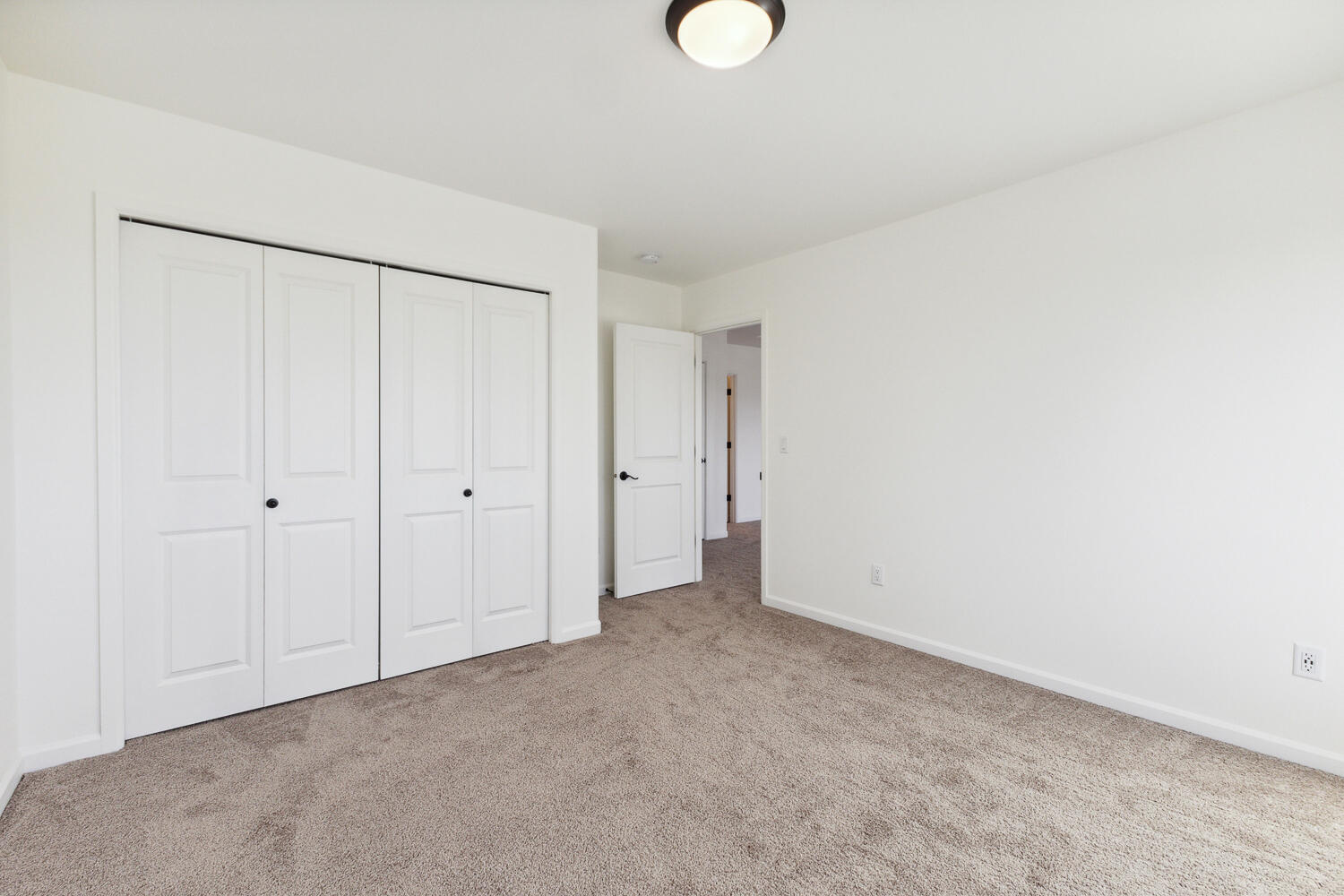 9889 SE Pavati Drive