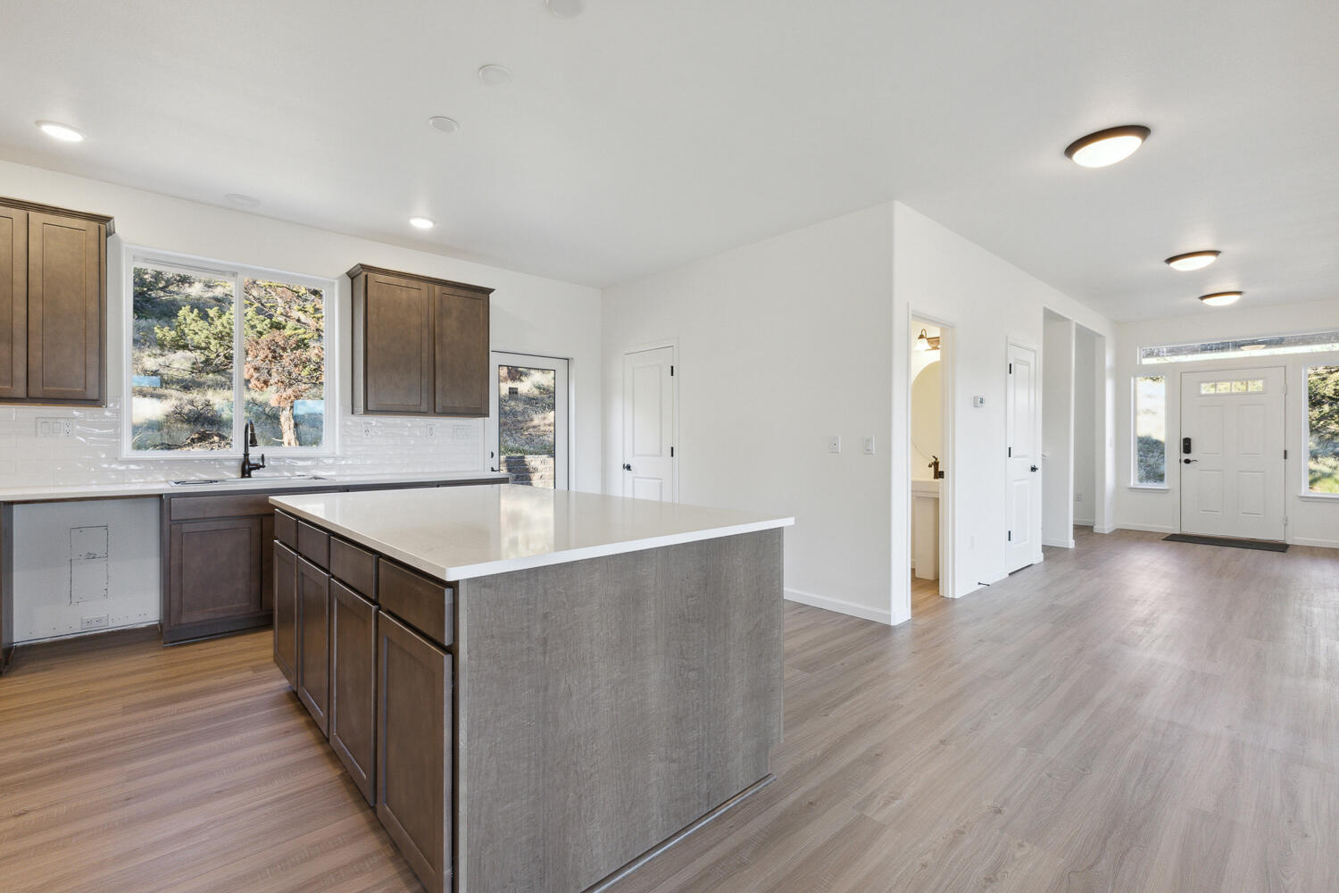 9889 SE Pavati Drive