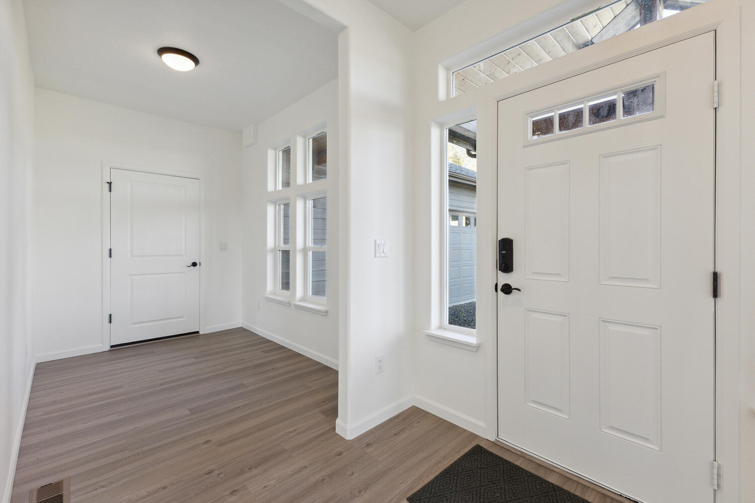 9889 SE Pavati Drive