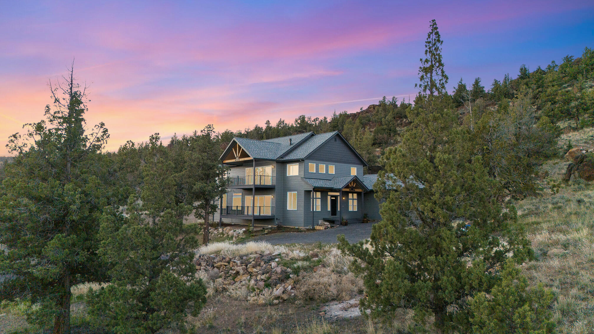 9889 SE Pavati Drive