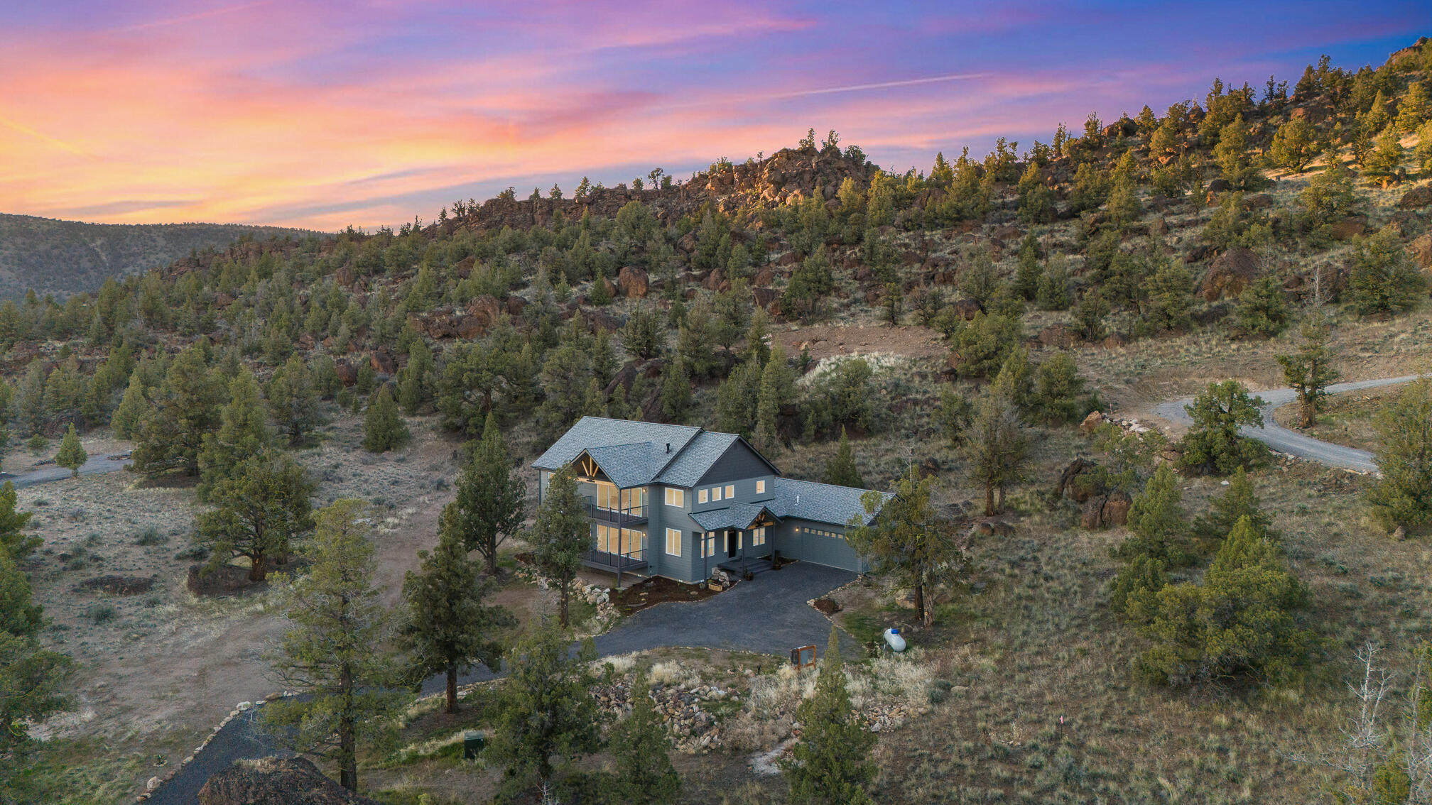 9889 SE Pavati Drive