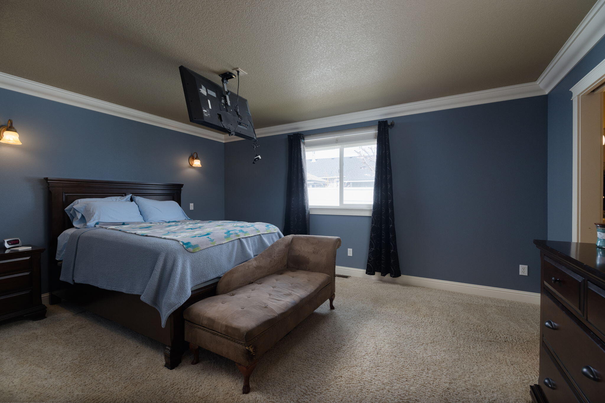 200 Ridgeview Drive