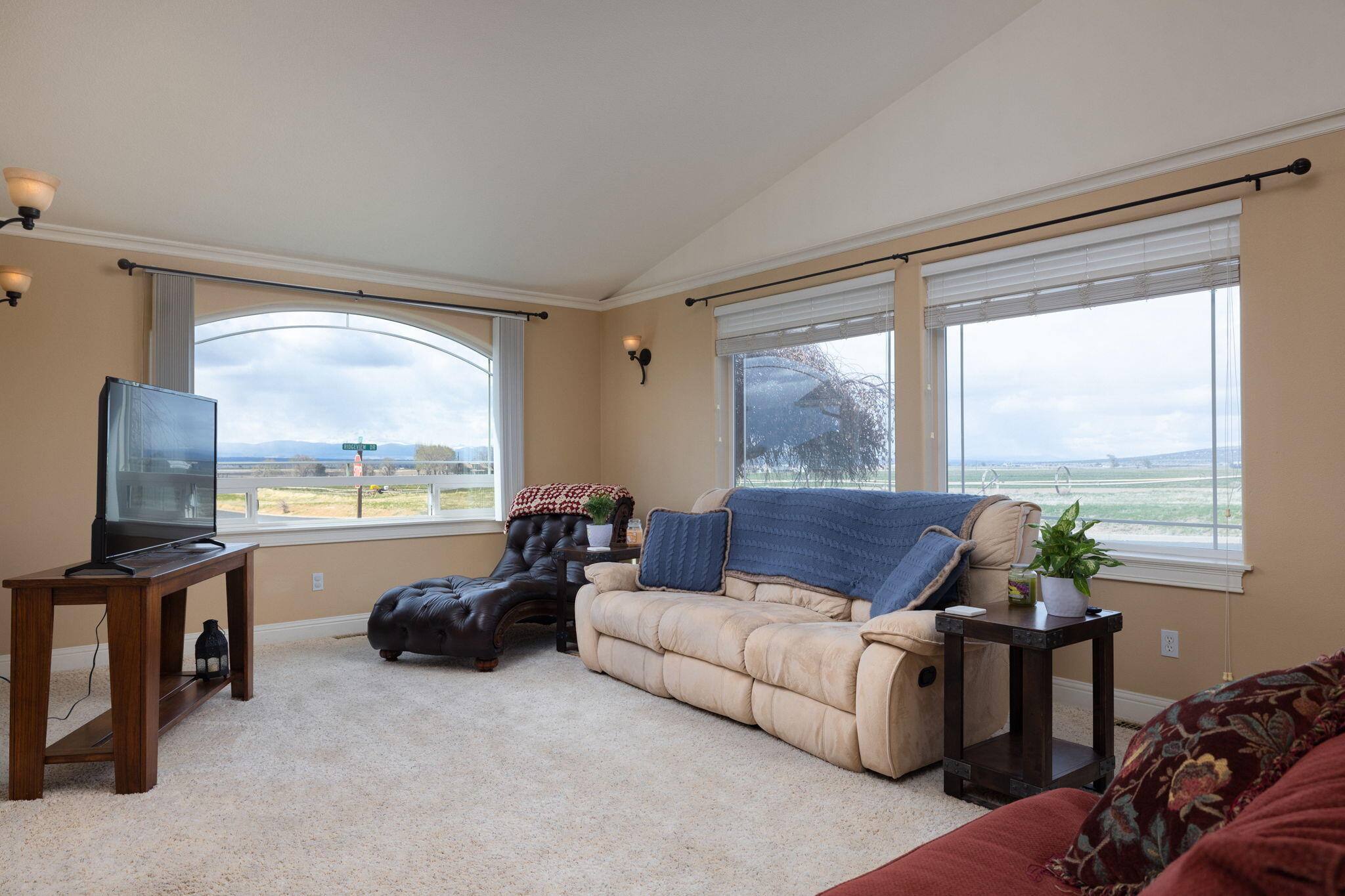 200 Ridgeview Drive