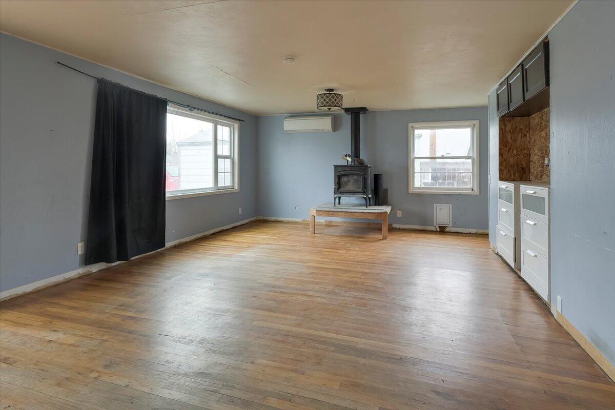 136 SW 2nd Street