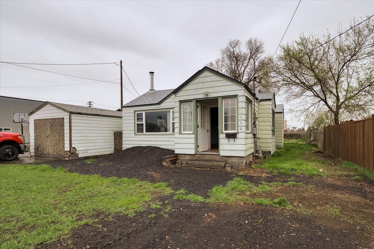 136 SW 2nd Street