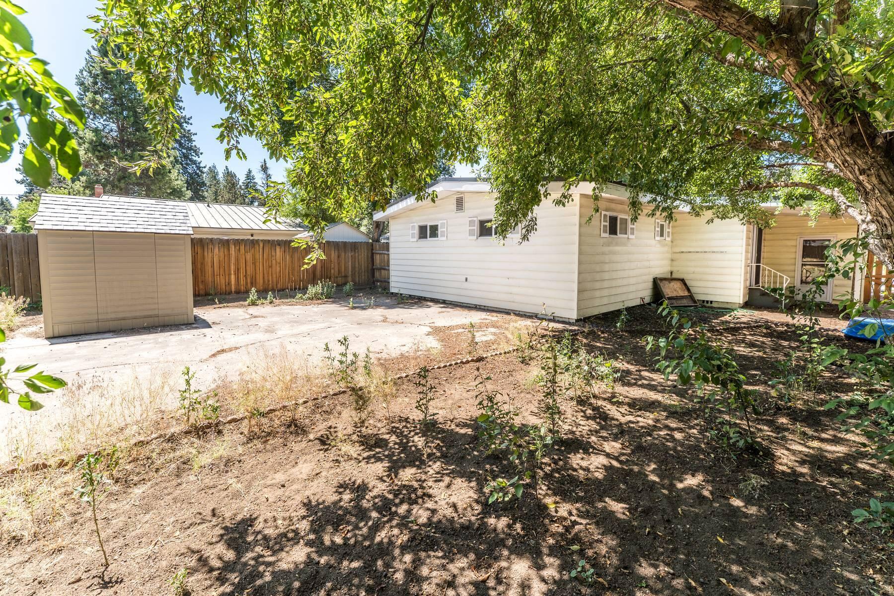 834 NE 11th Street