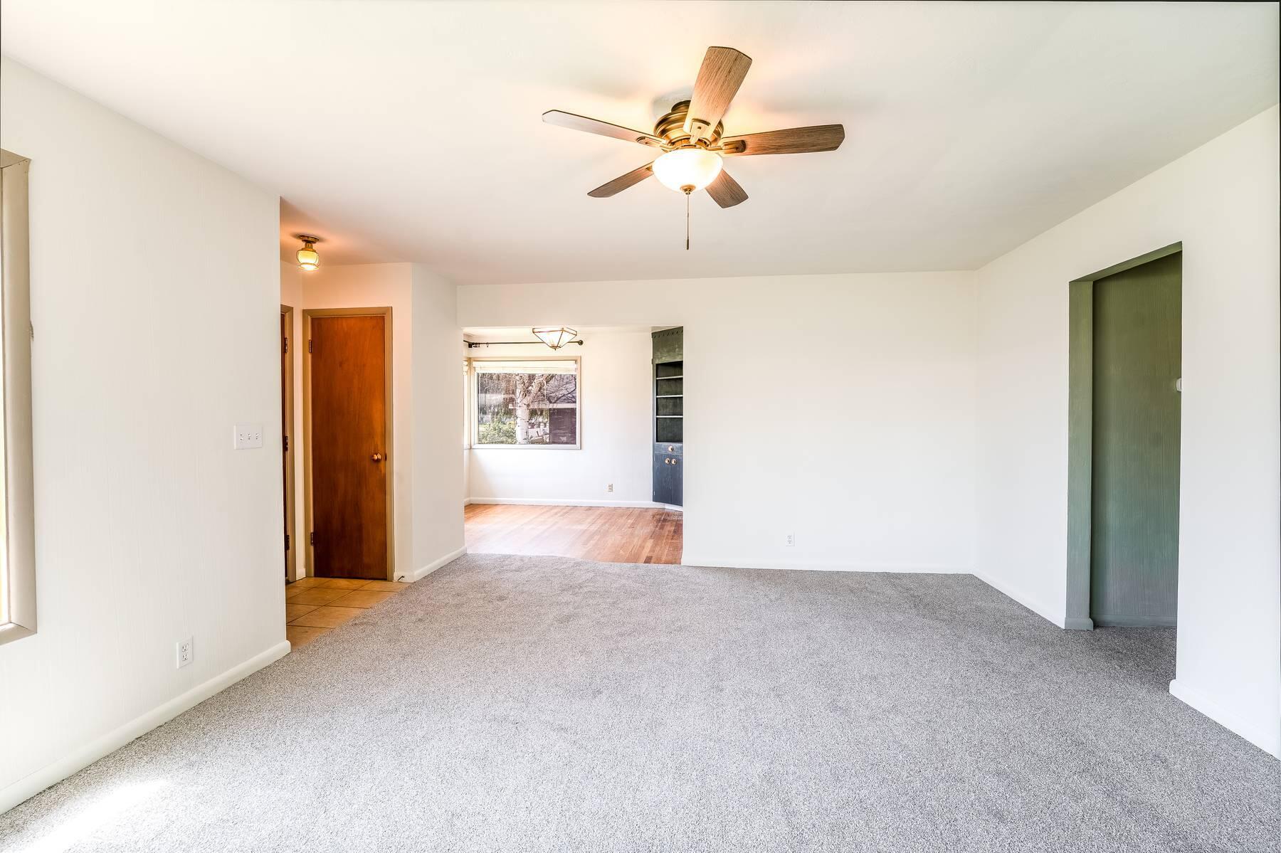 555 NW 4th Street