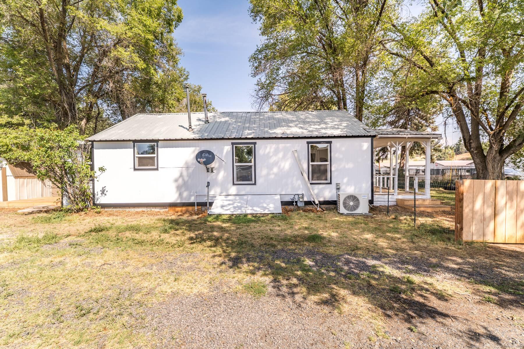 1298 NW Hardwood Avenue