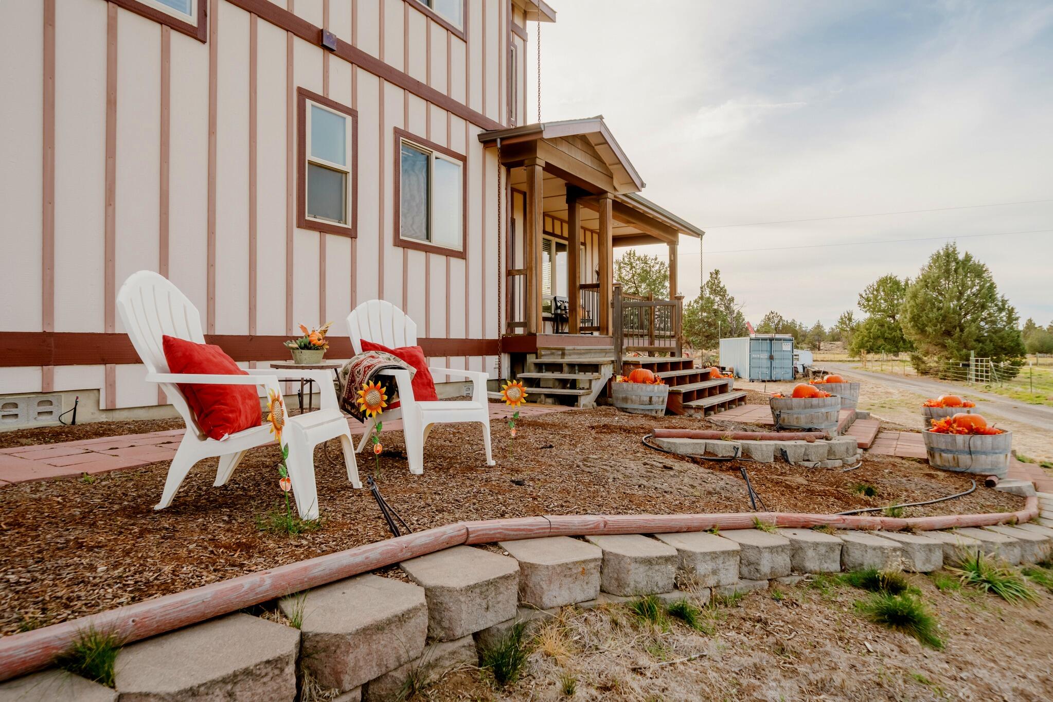 25451 Alfalfa Market Road NE