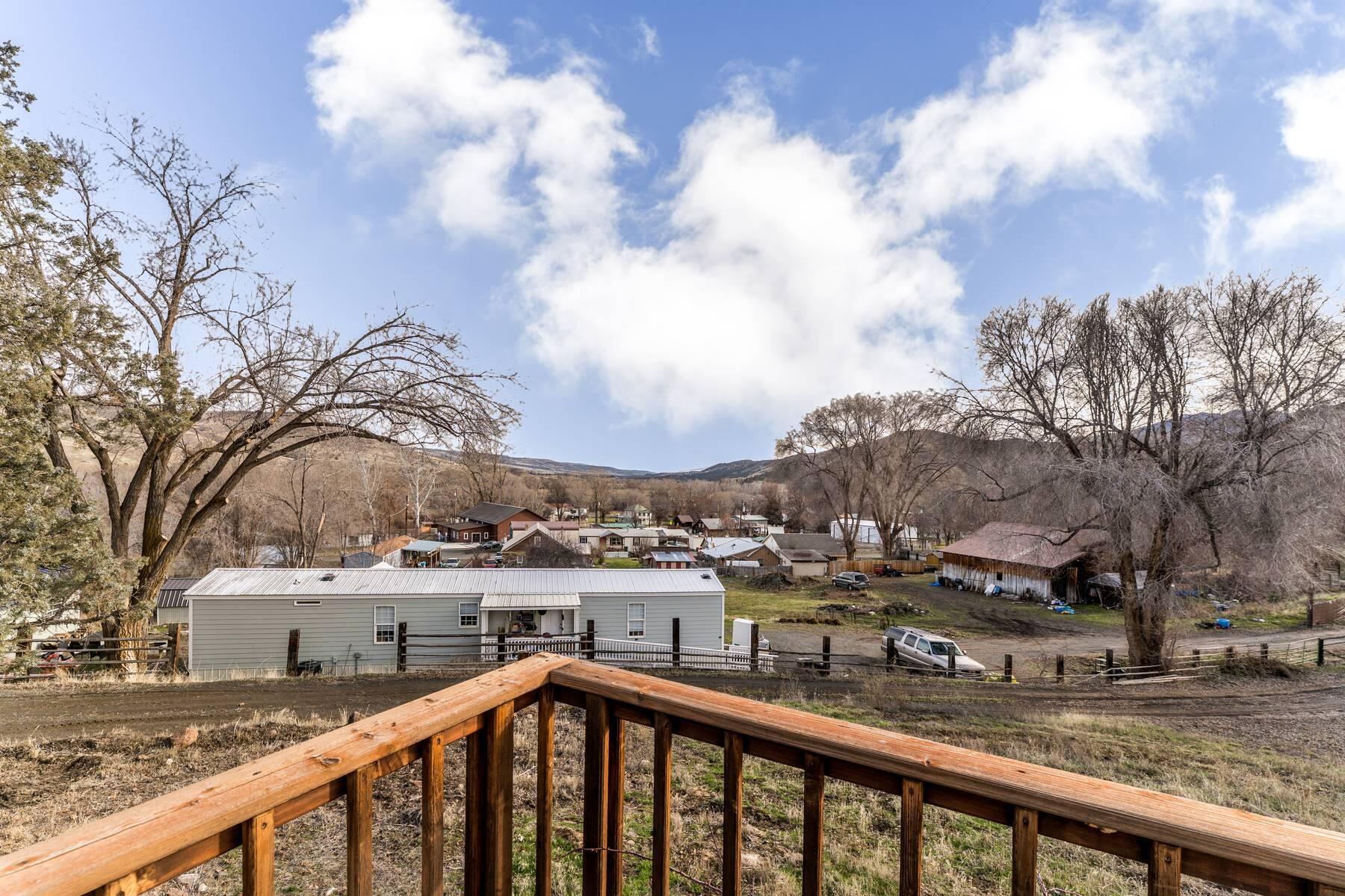 220 Schoolhouse Road