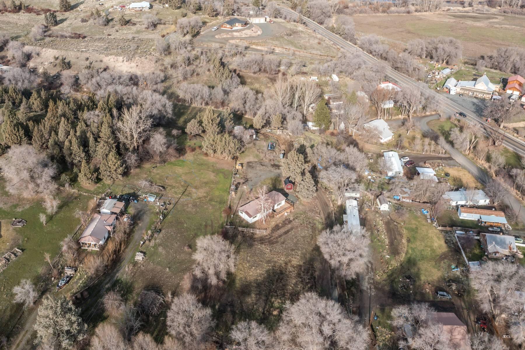 220 Schoolhouse Road