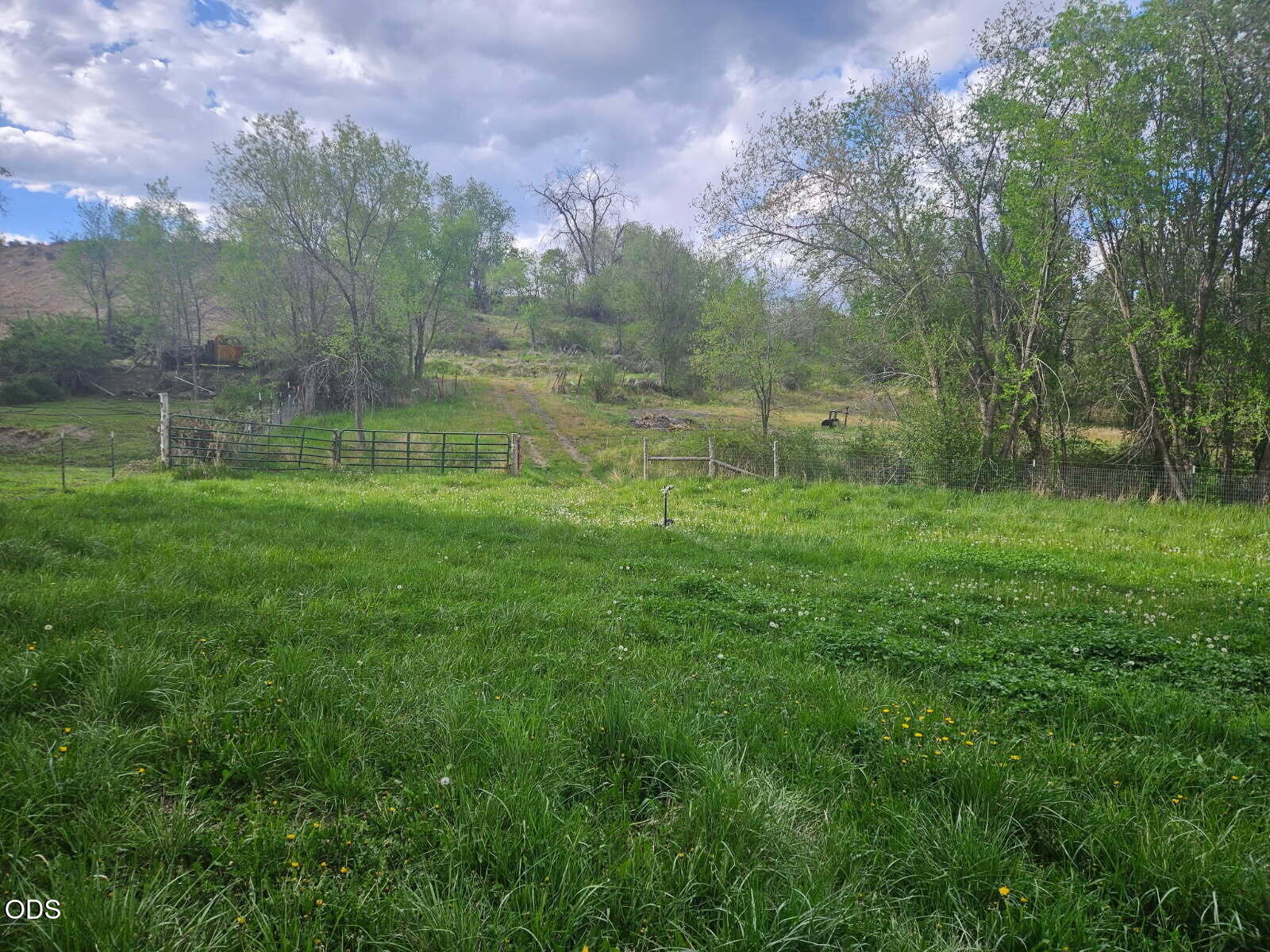 220 Schoolhouse Road