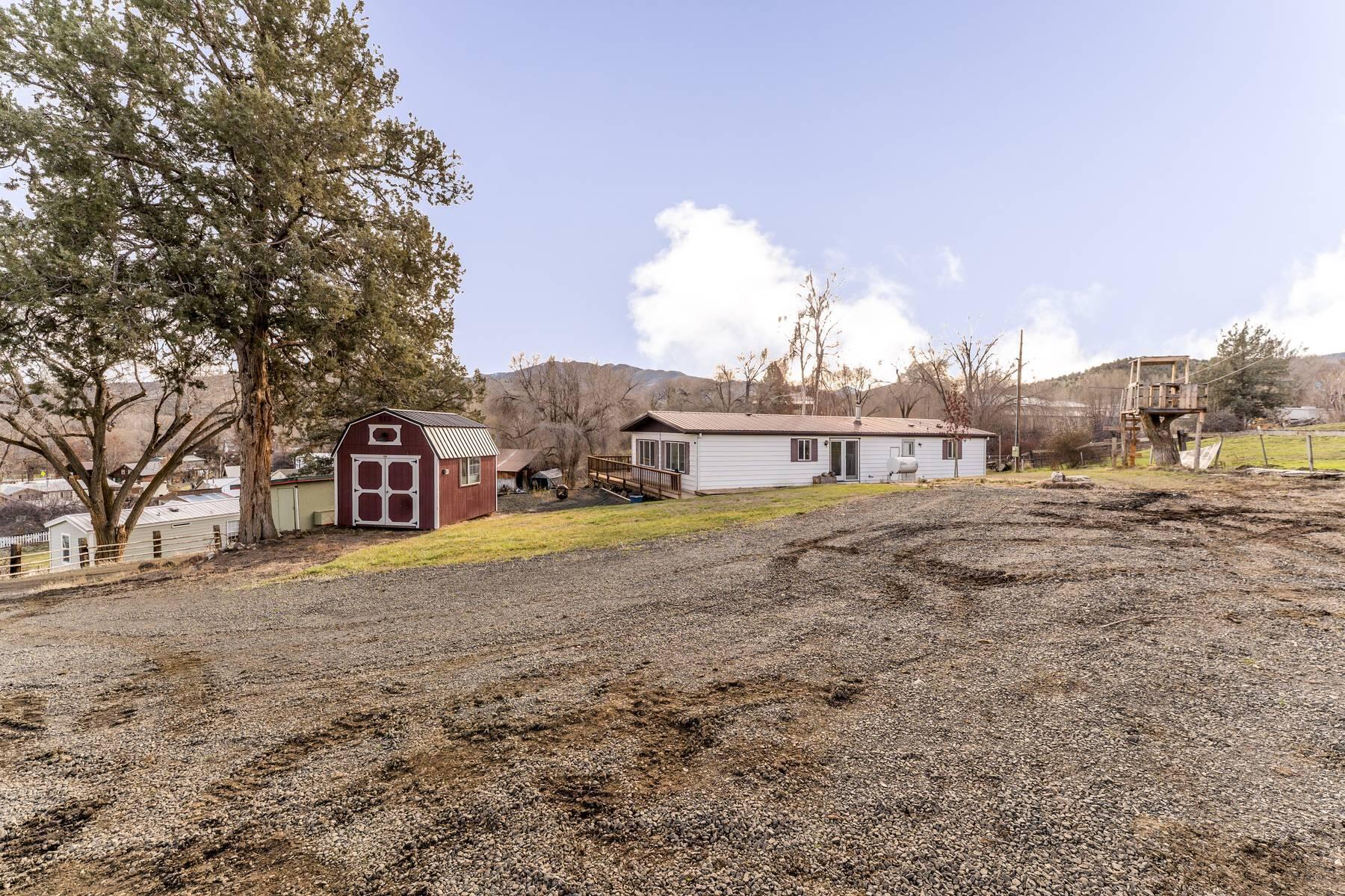 220 Schoolhouse Road
