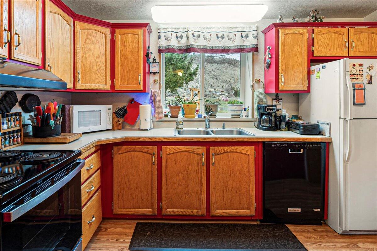11896 SW Horny Hollow Trail