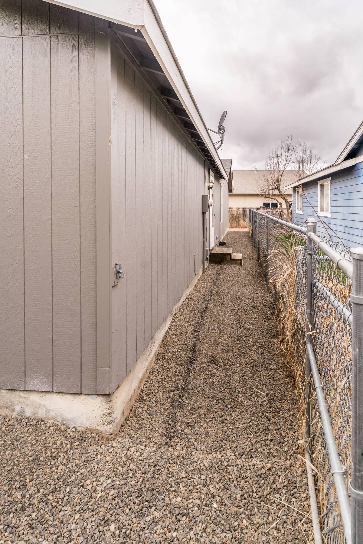 961 S Algonquian Court