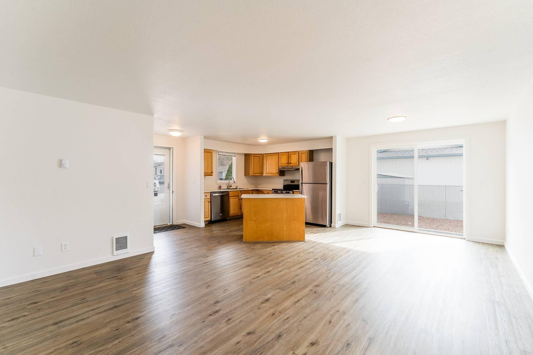 961 S Algonquian Court