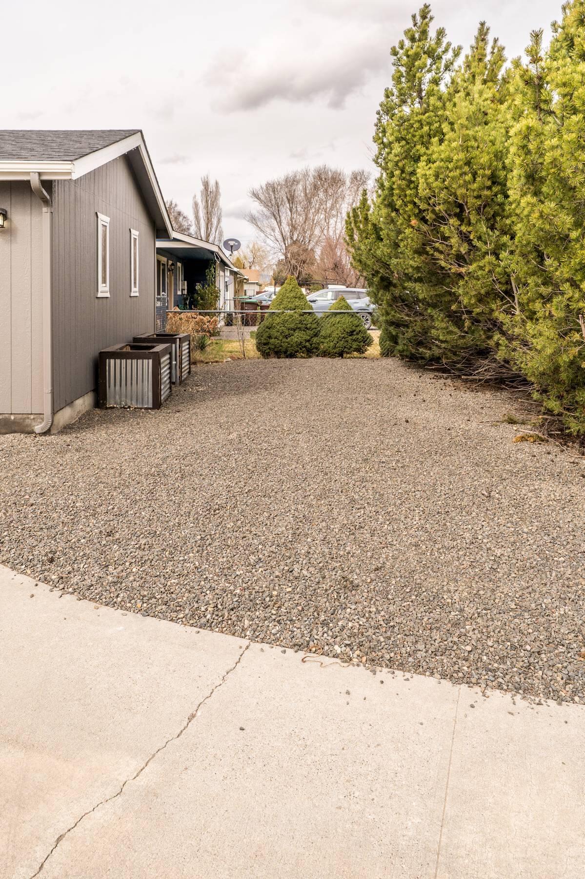 961 S Algonquian Court