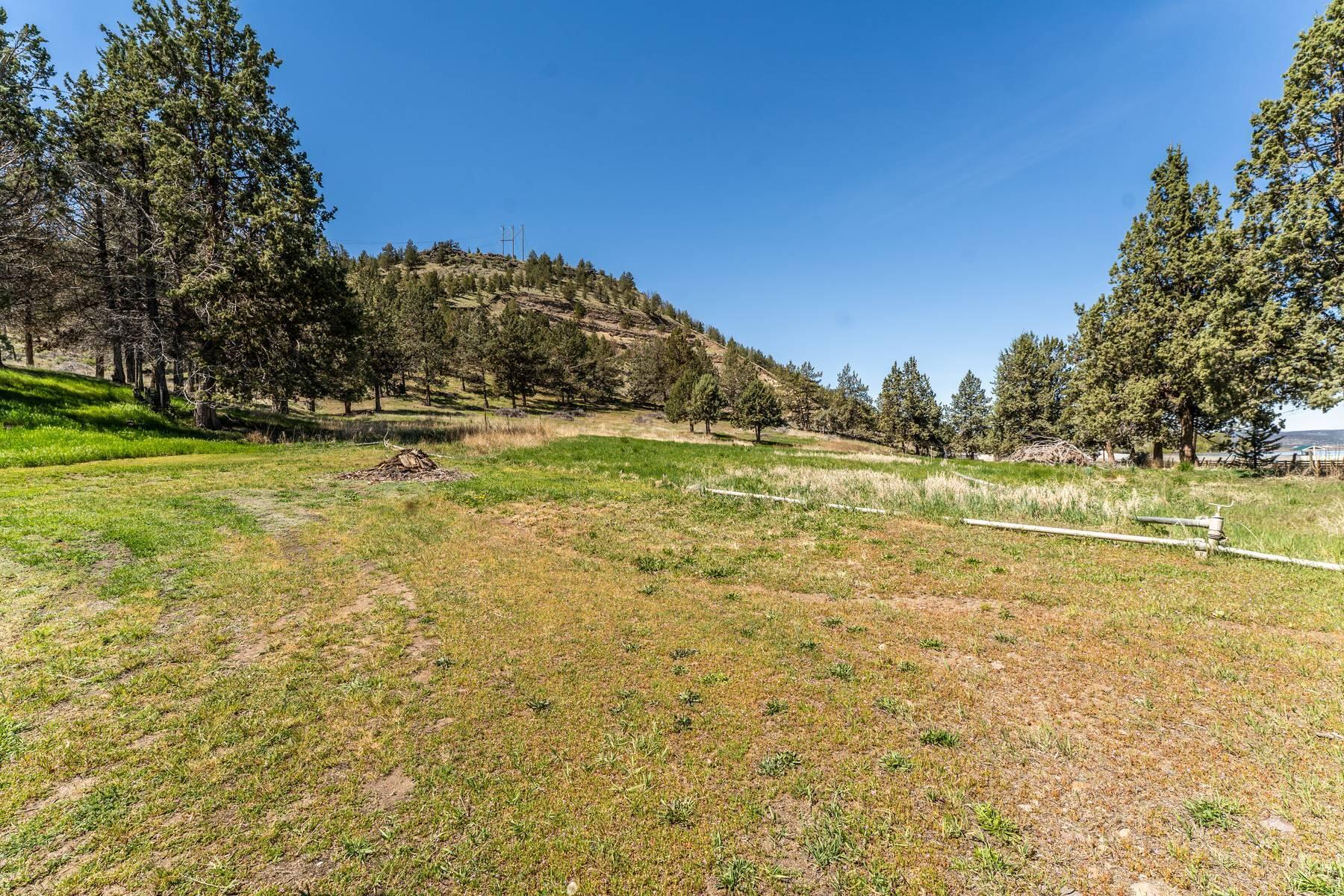 2066 NW Oneil Highway