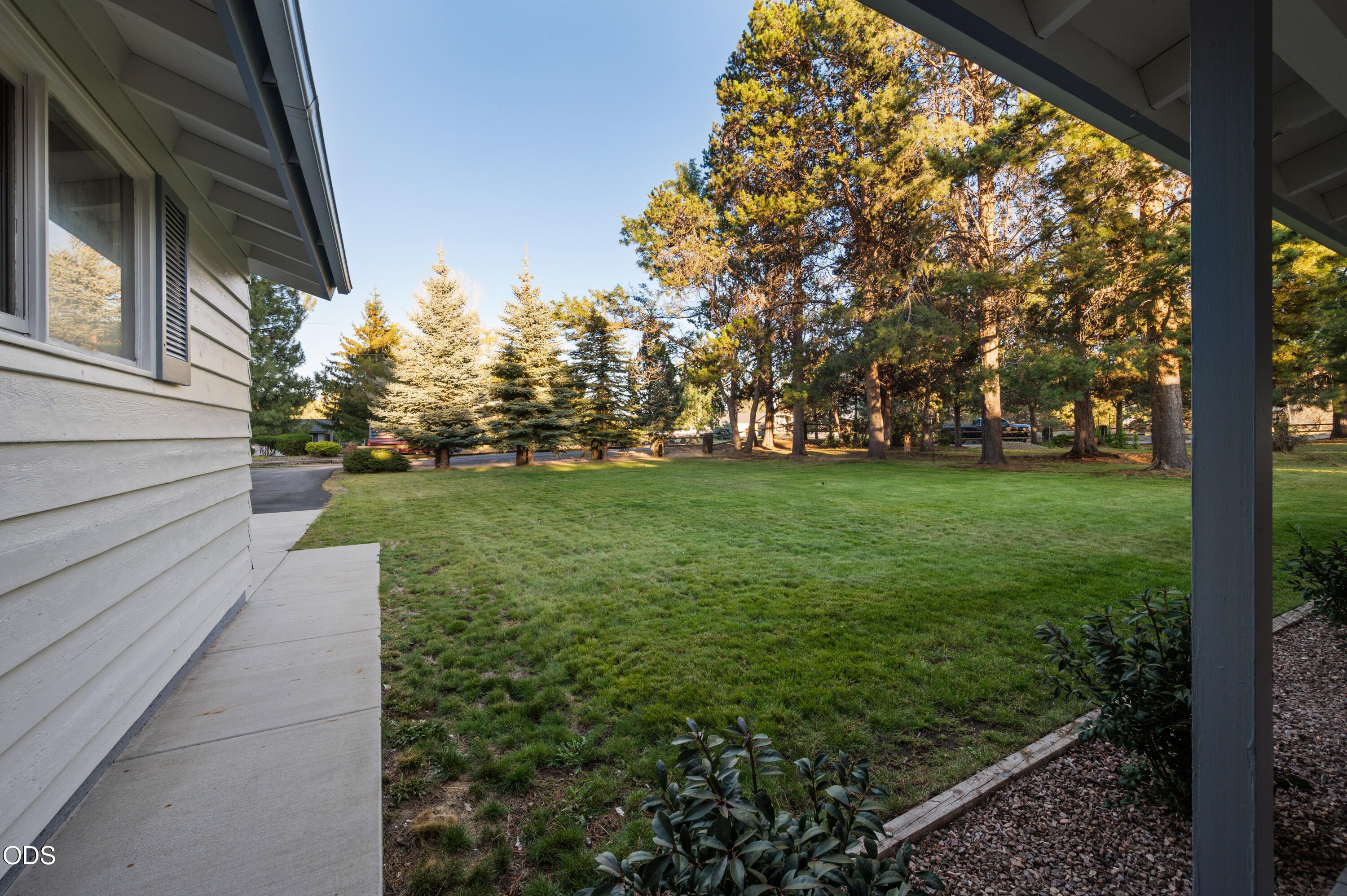 61909 Skyline View Drive