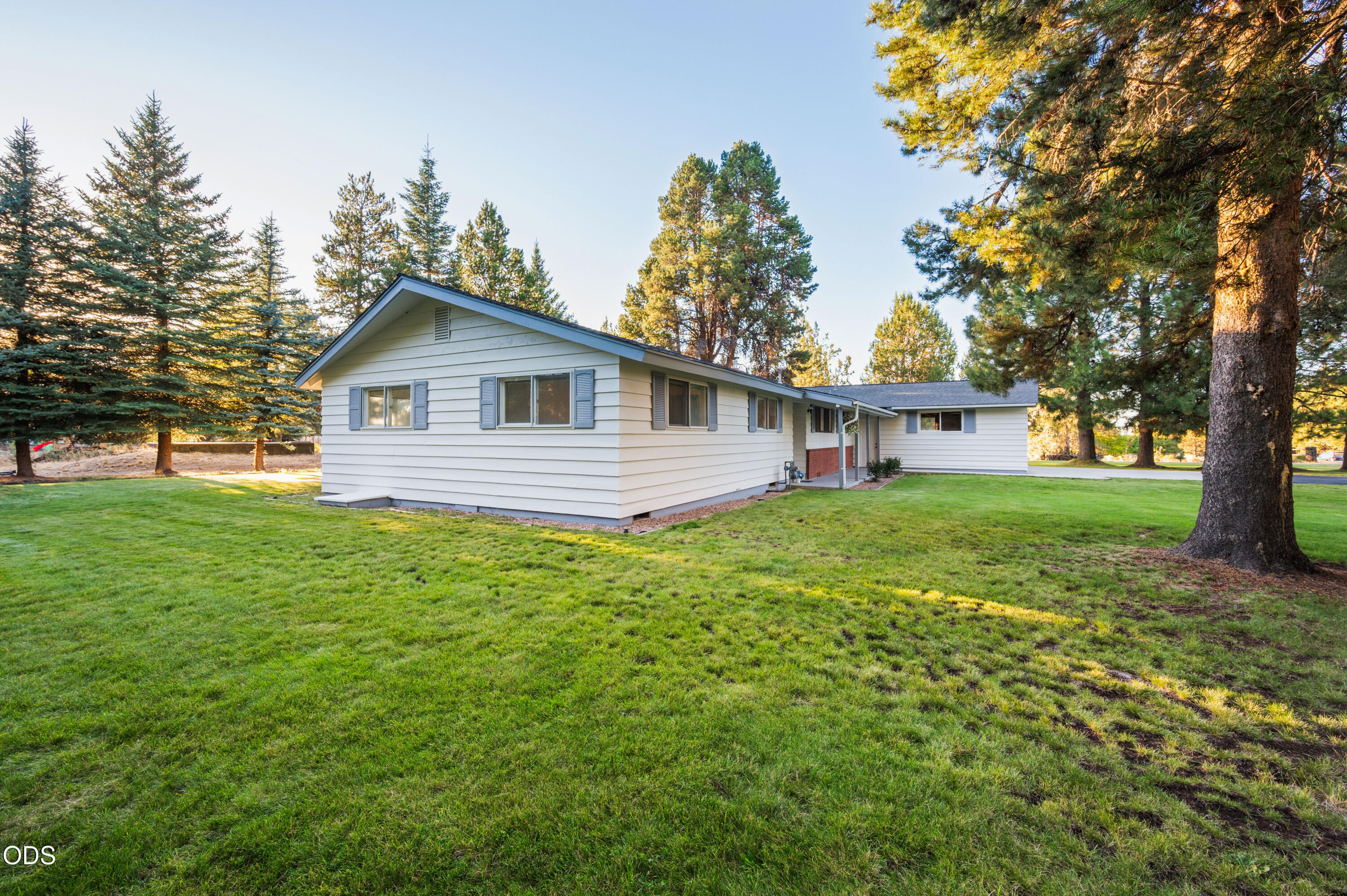 61909 Skyline View Drive