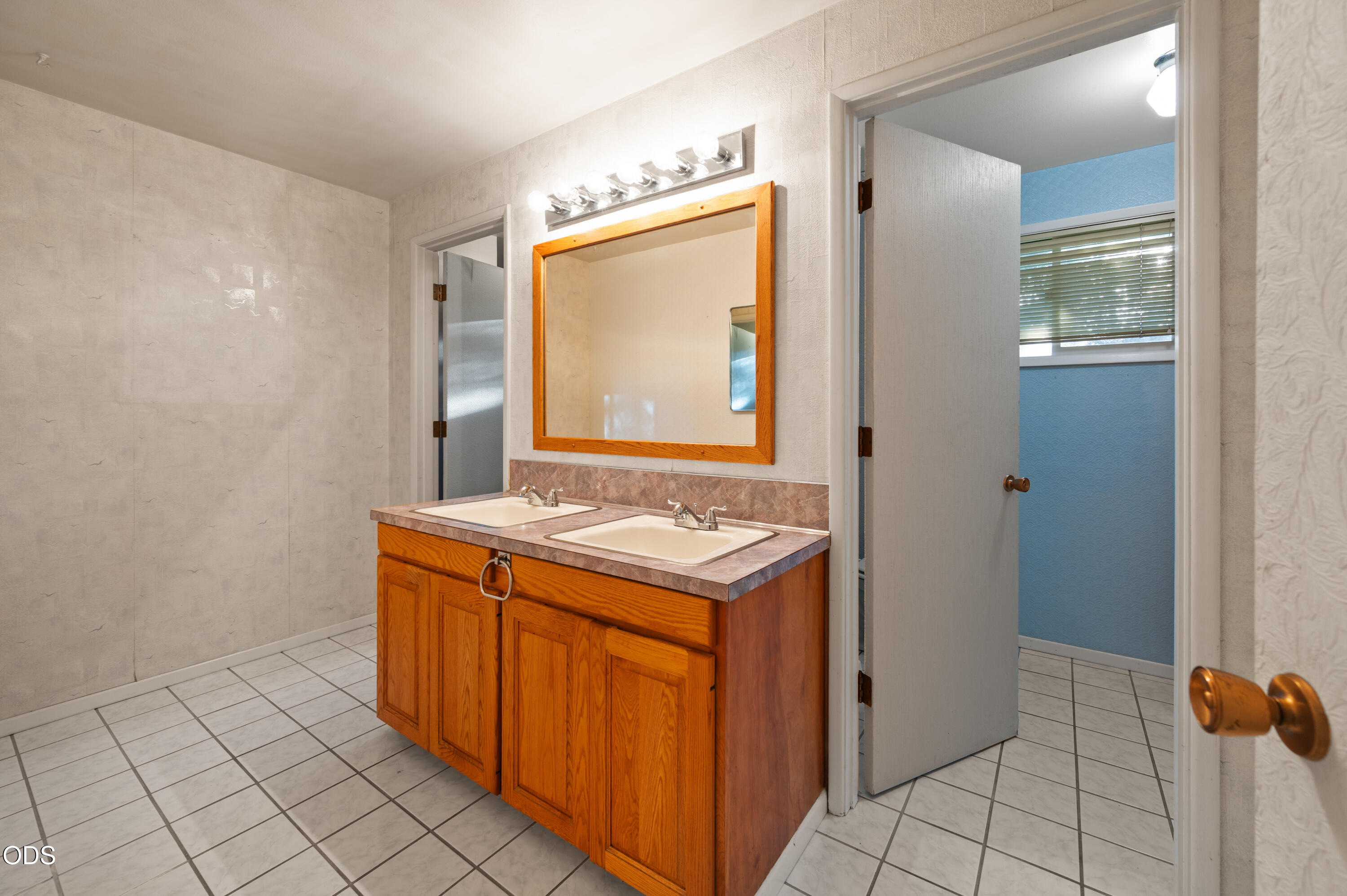 61909 Skyline View Drive
