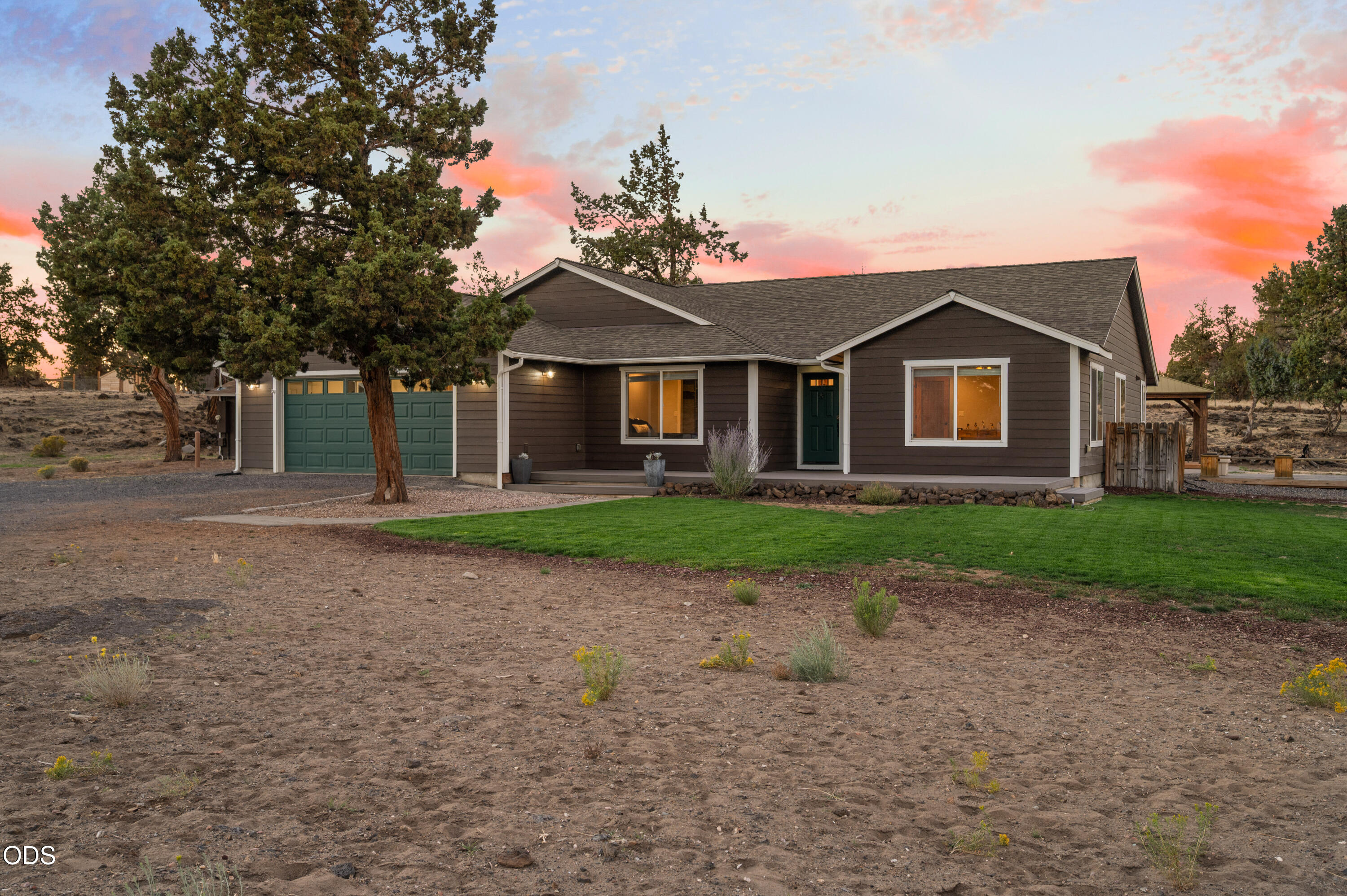 5391 NW Frank Way
