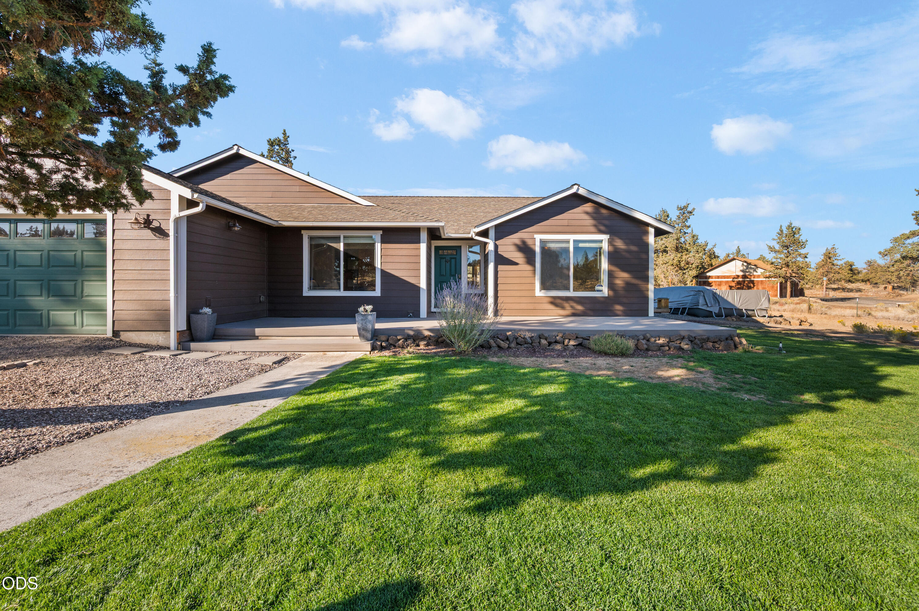 5391 NW Frank Way