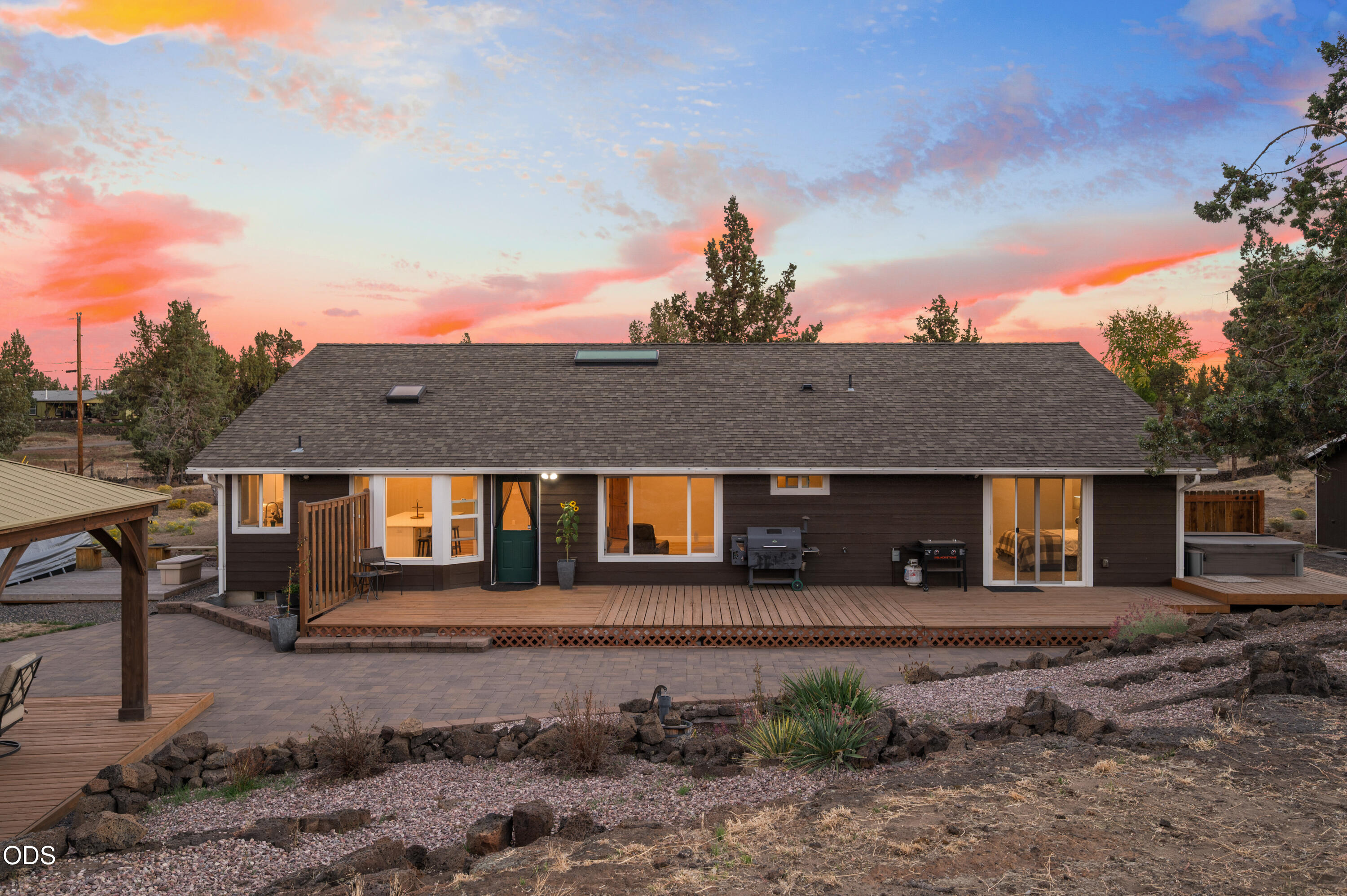 5391 NW Frank Way