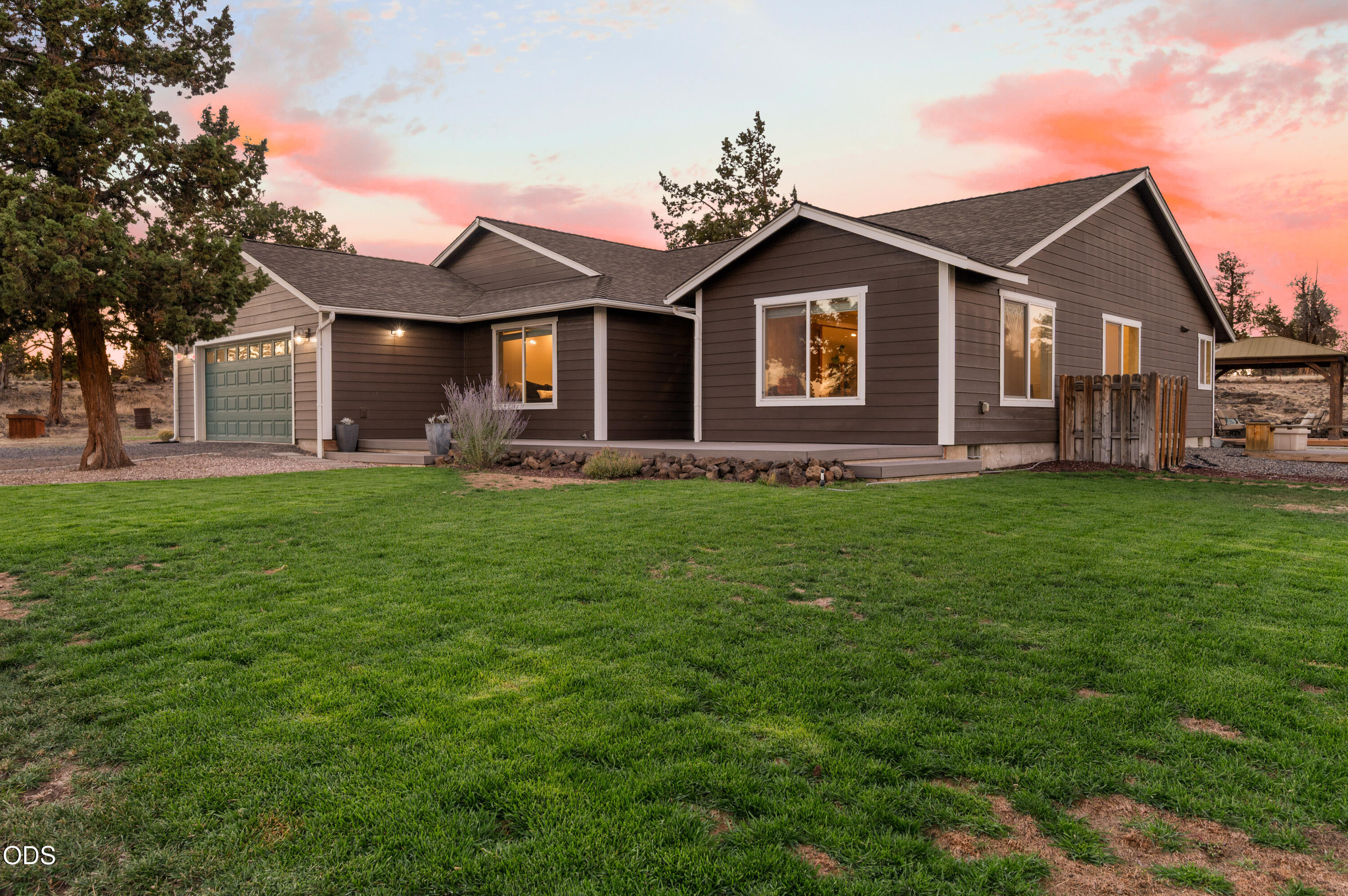 5391 NW Frank Way