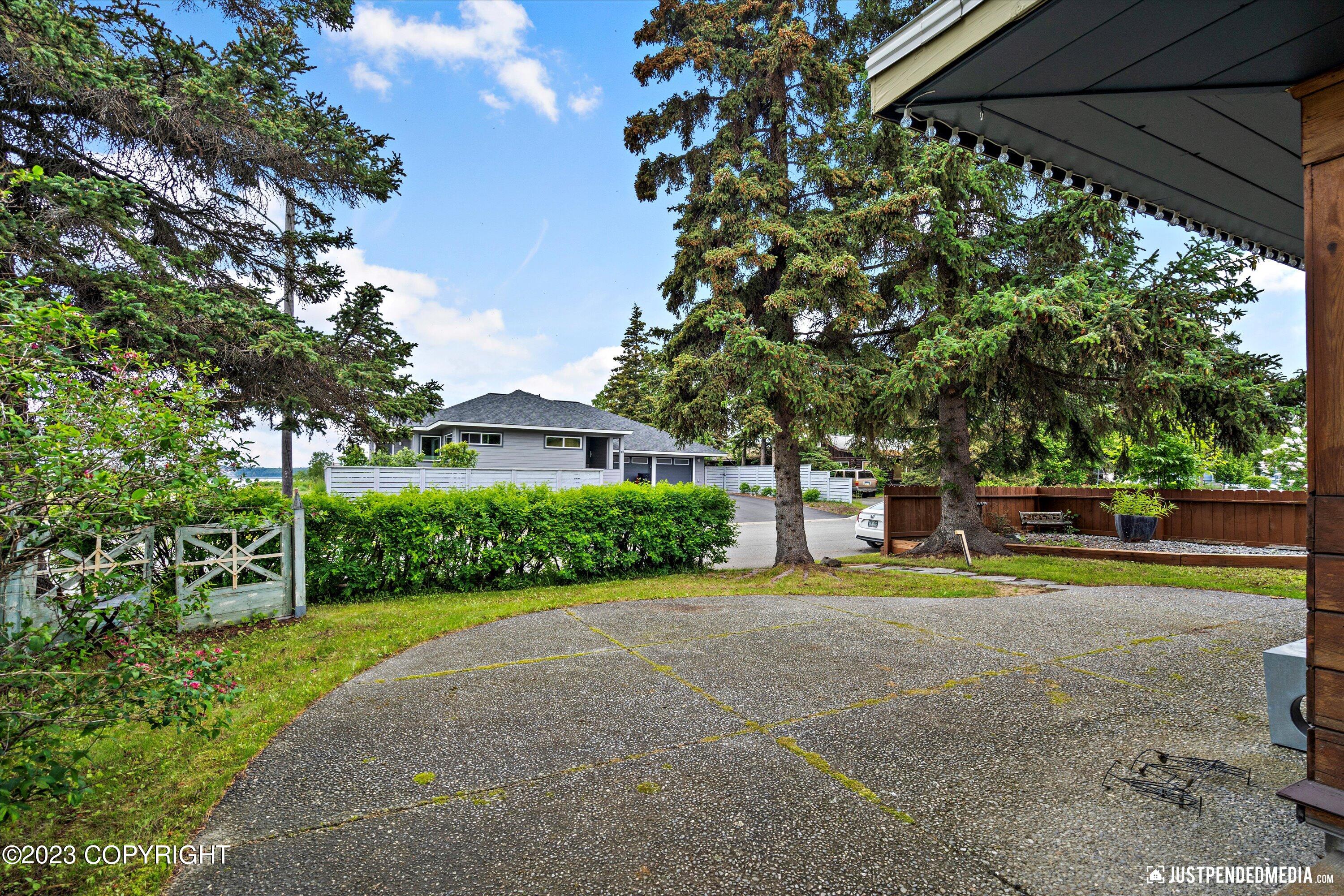 100 E Cook Avenue