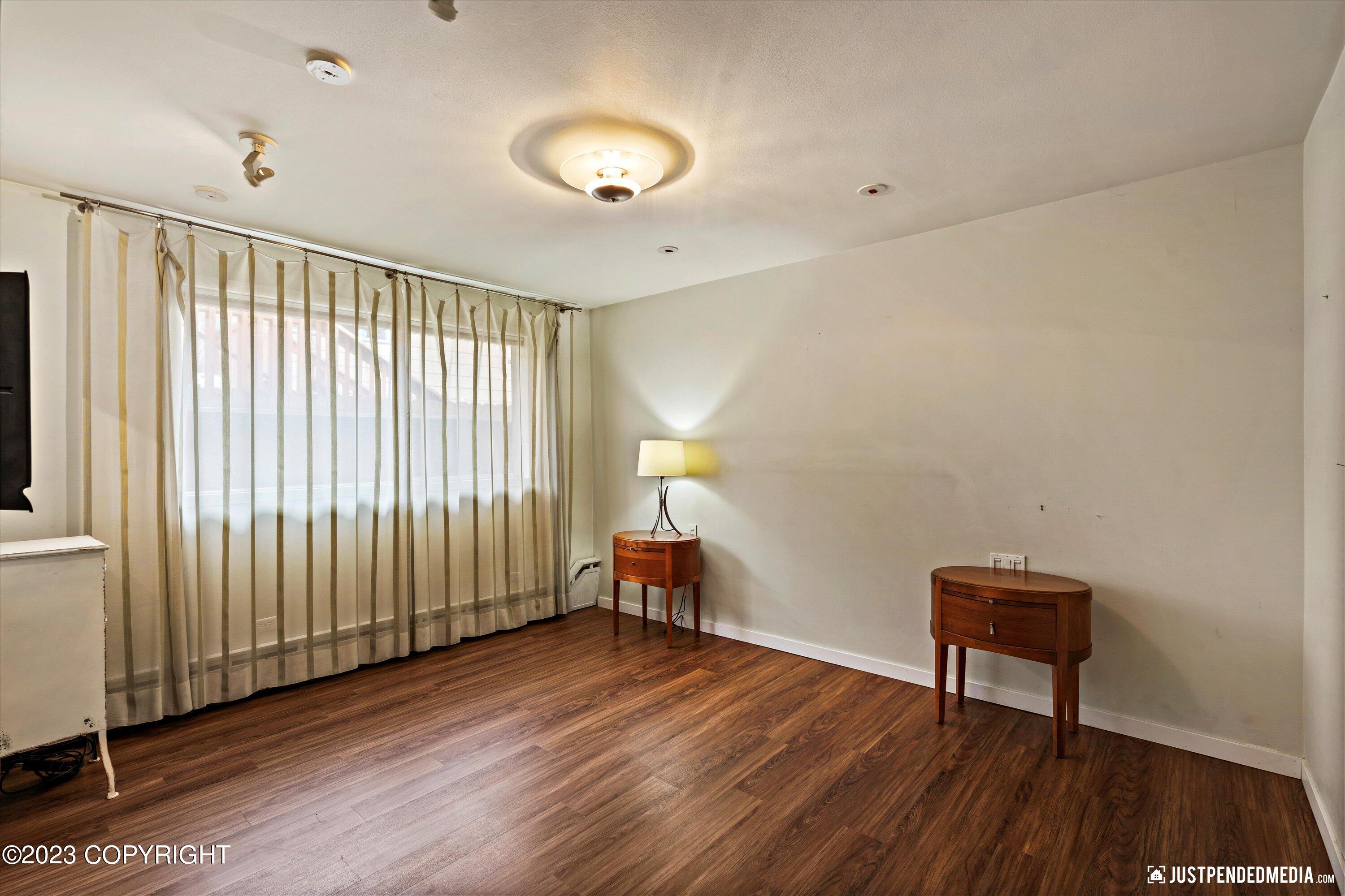 100 E Cook Avenue