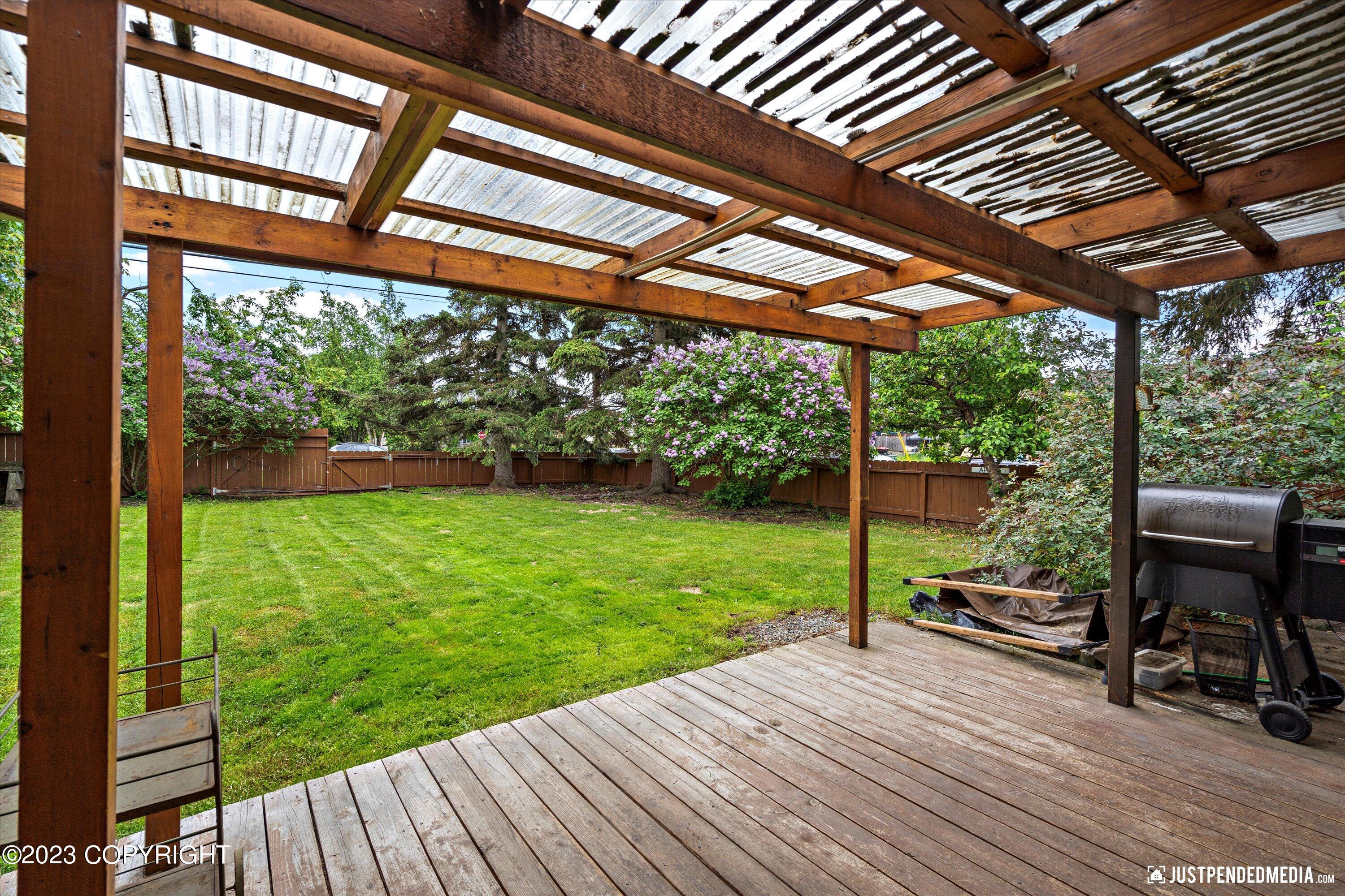 100 E Cook Avenue