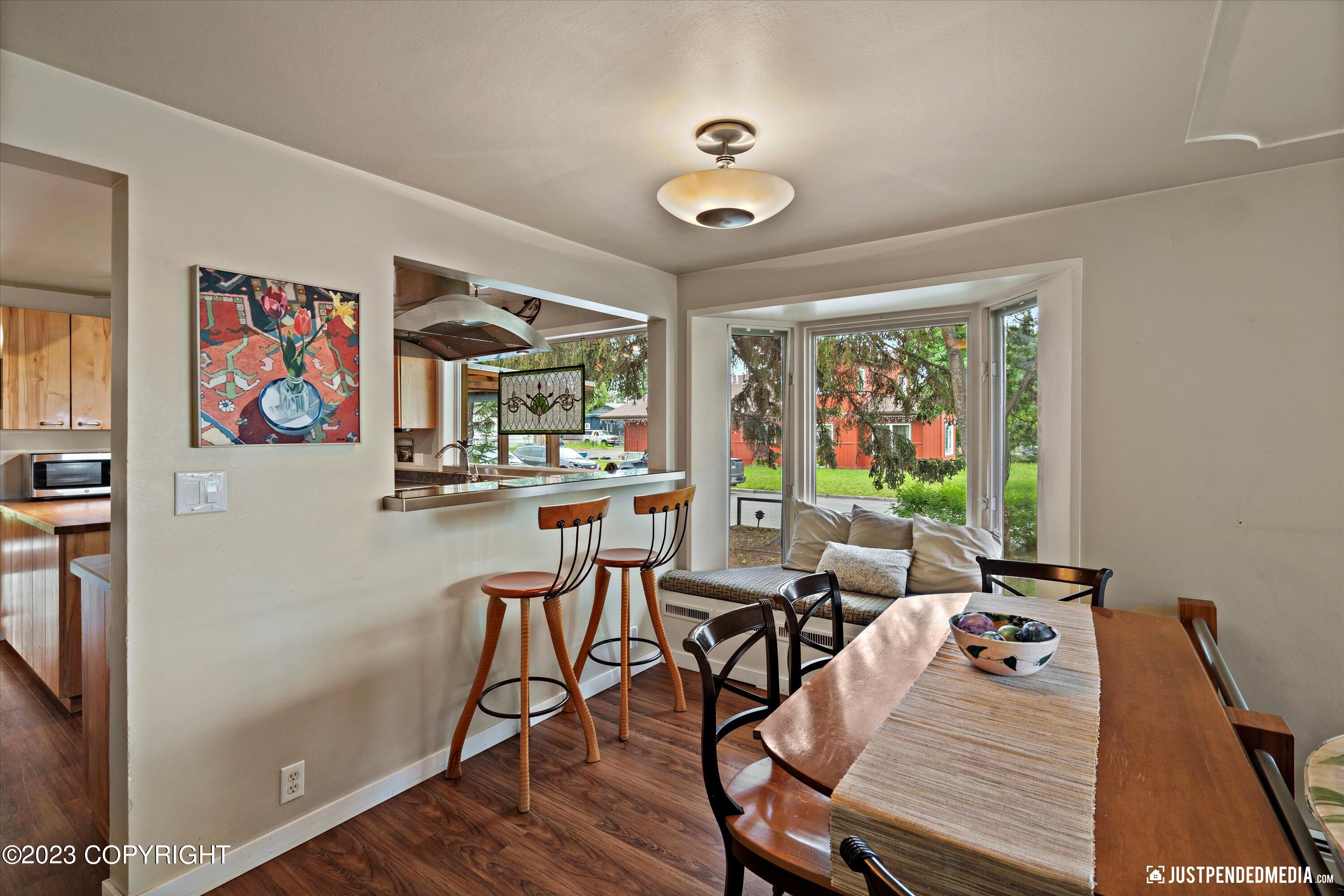 100 E Cook Avenue