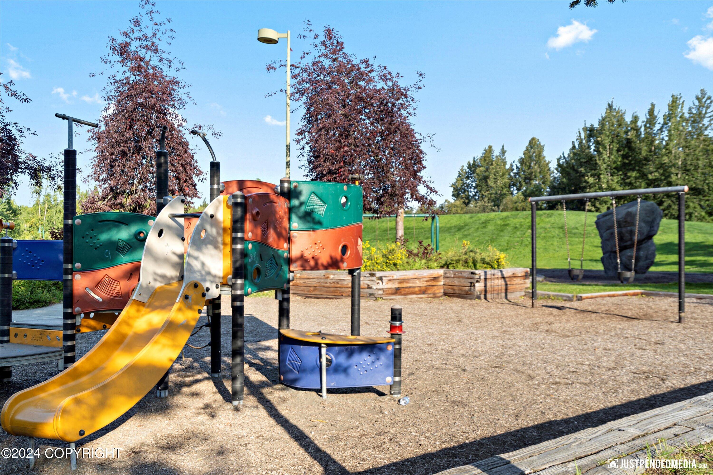 1641 Eastridge Drive # 102 Unit: #102