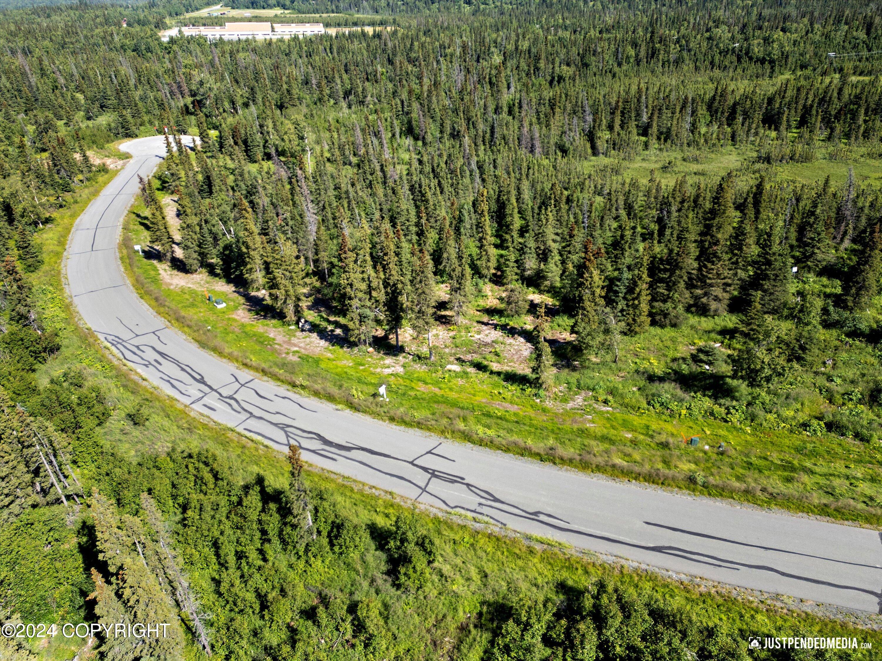 L2 B5 Mountain Air Drive