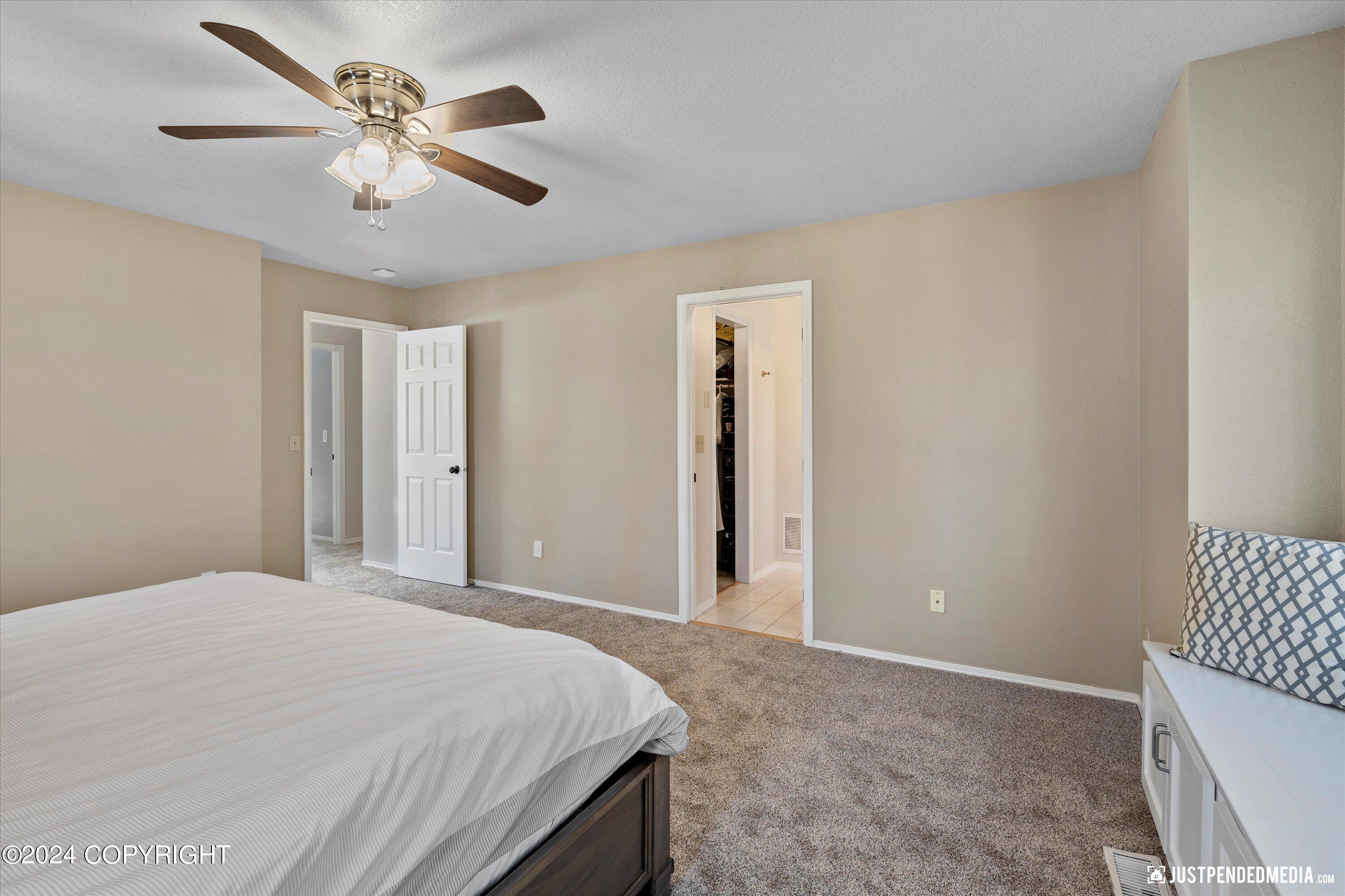 15651 Southpark Loop