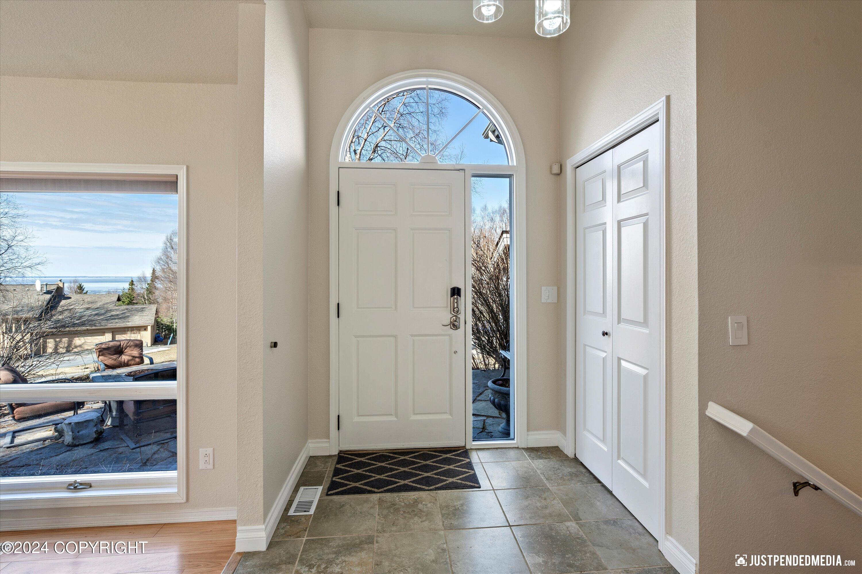 15651 Southpark Loop