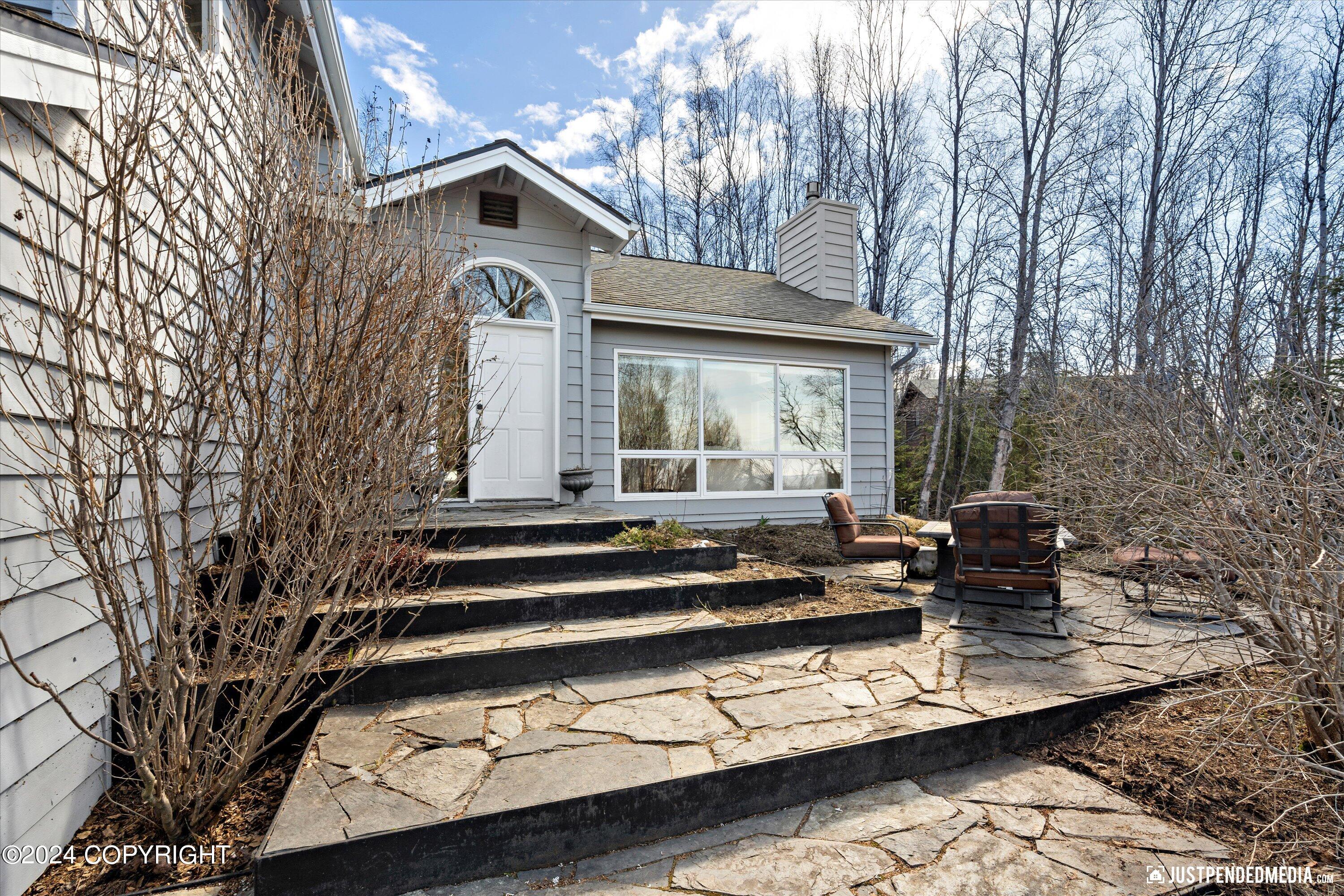 15651 Southpark Loop