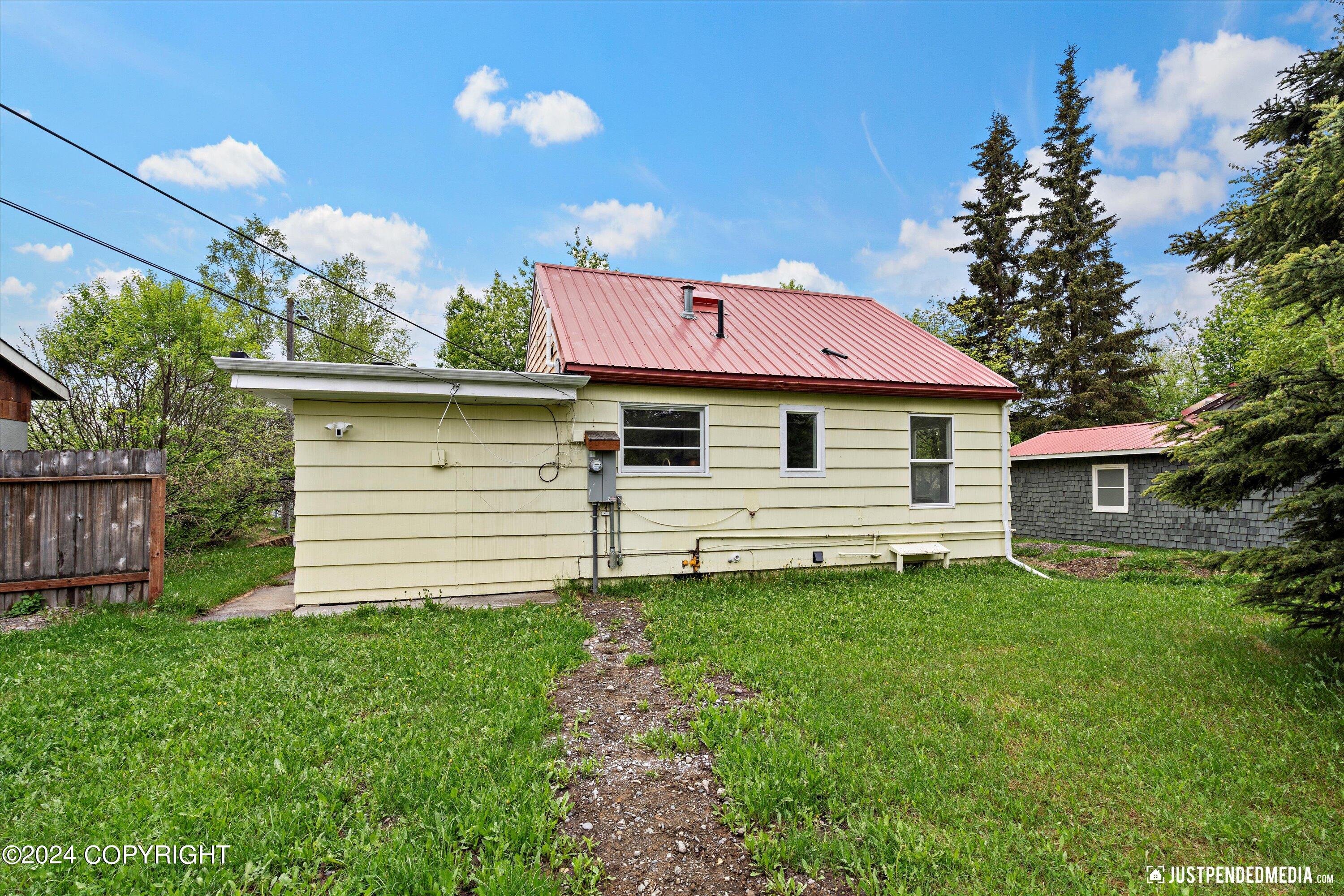 1547 Airport Heights Drive