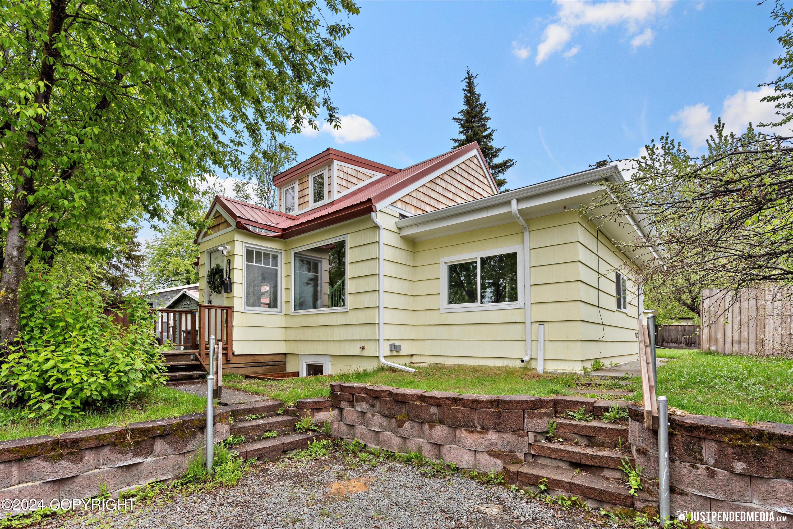 1547 Airport Heights Drive