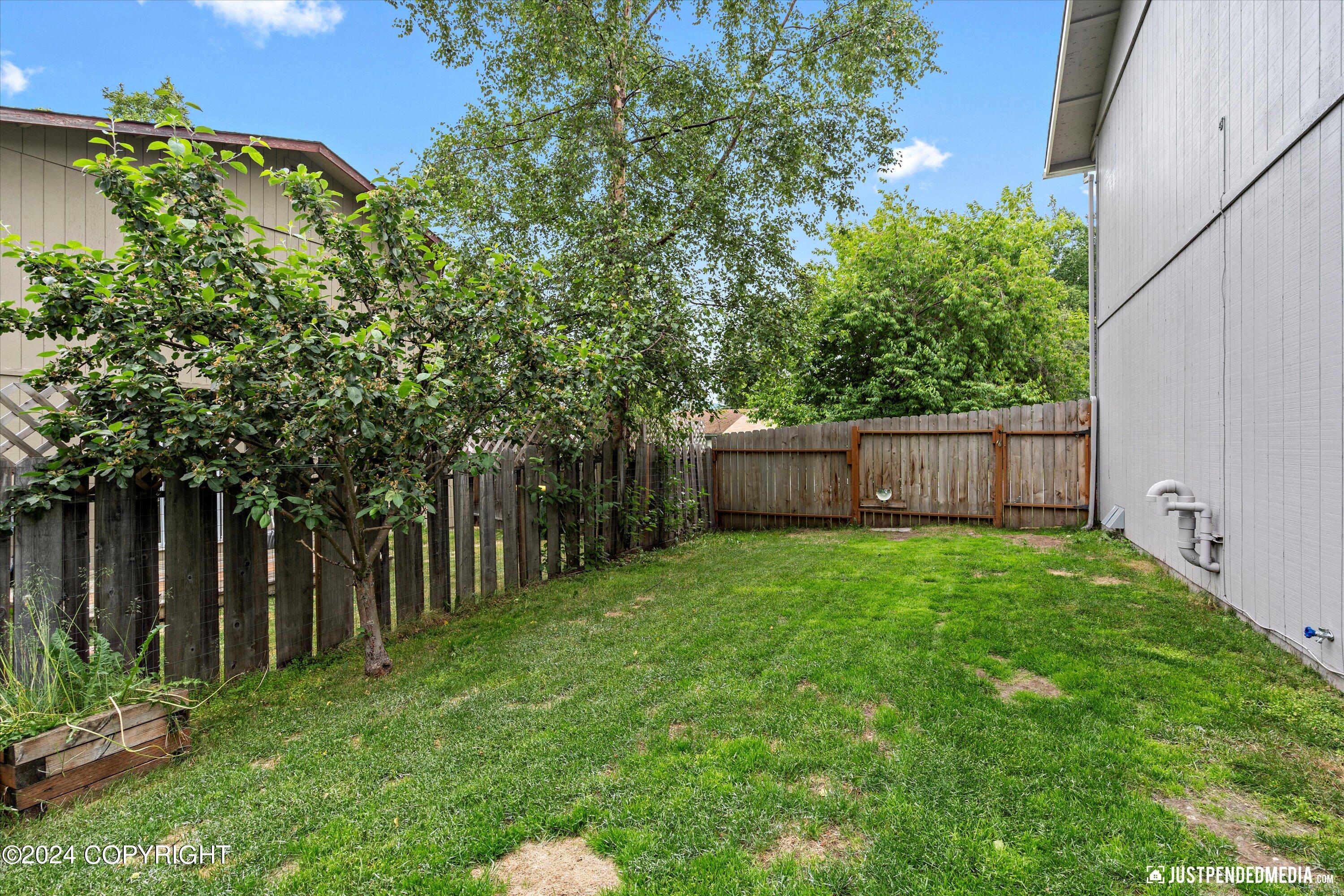 8120 Evans Circle