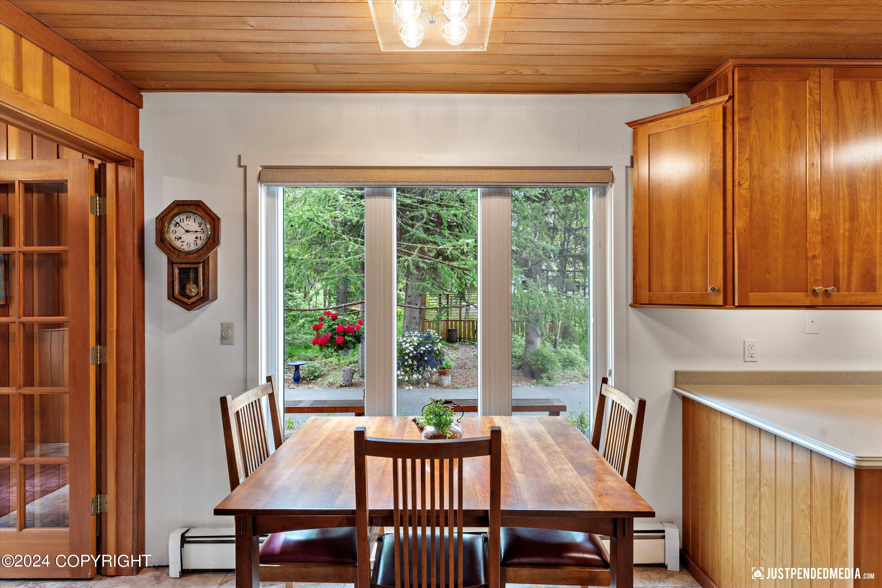 6851 Round Tree Circle